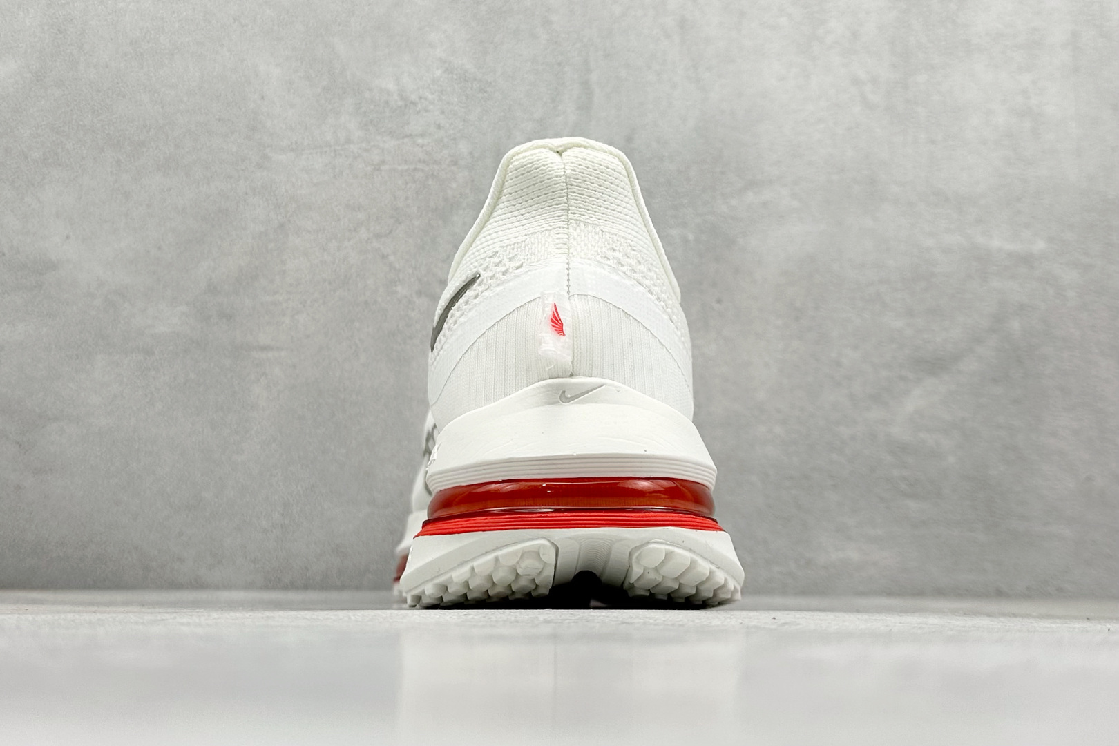 220 I8Nike Air Zoom Pegasus Premium 耐克网面全掌气垫缓震跑鞋  HQ2592-101