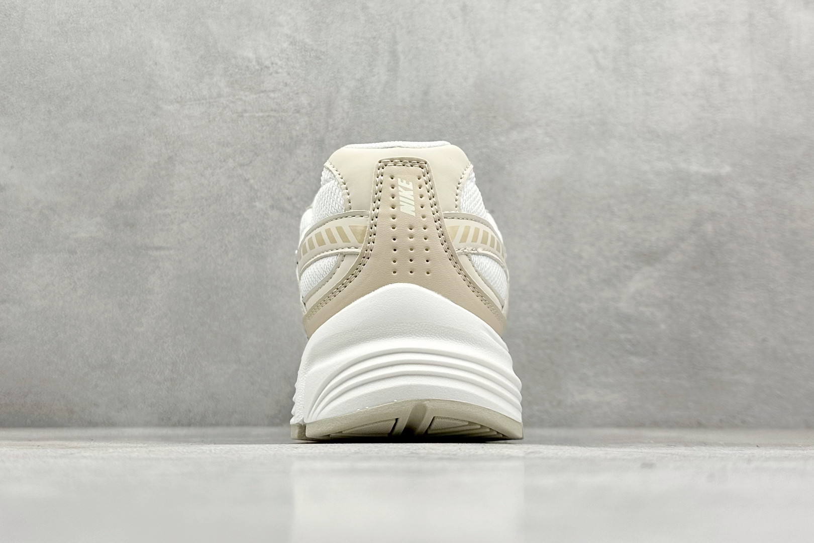 
GX版 Nike Initiator Running 耐克INS
超火复古老爹跑鞋 
独家私模 原鞋 