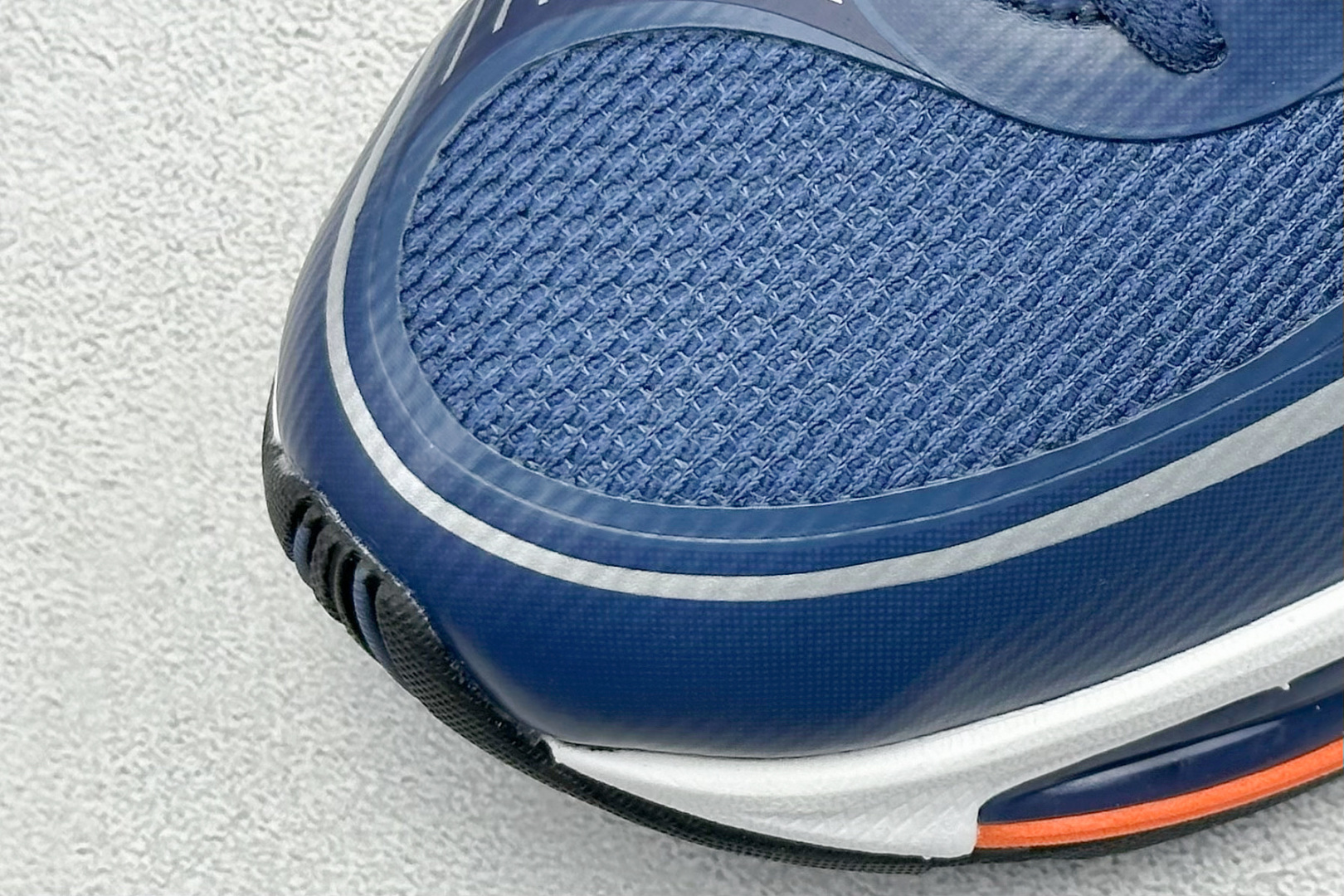 200 I8 New Balance 新百伦 NB2000 网面休闲鞋  U2000FB