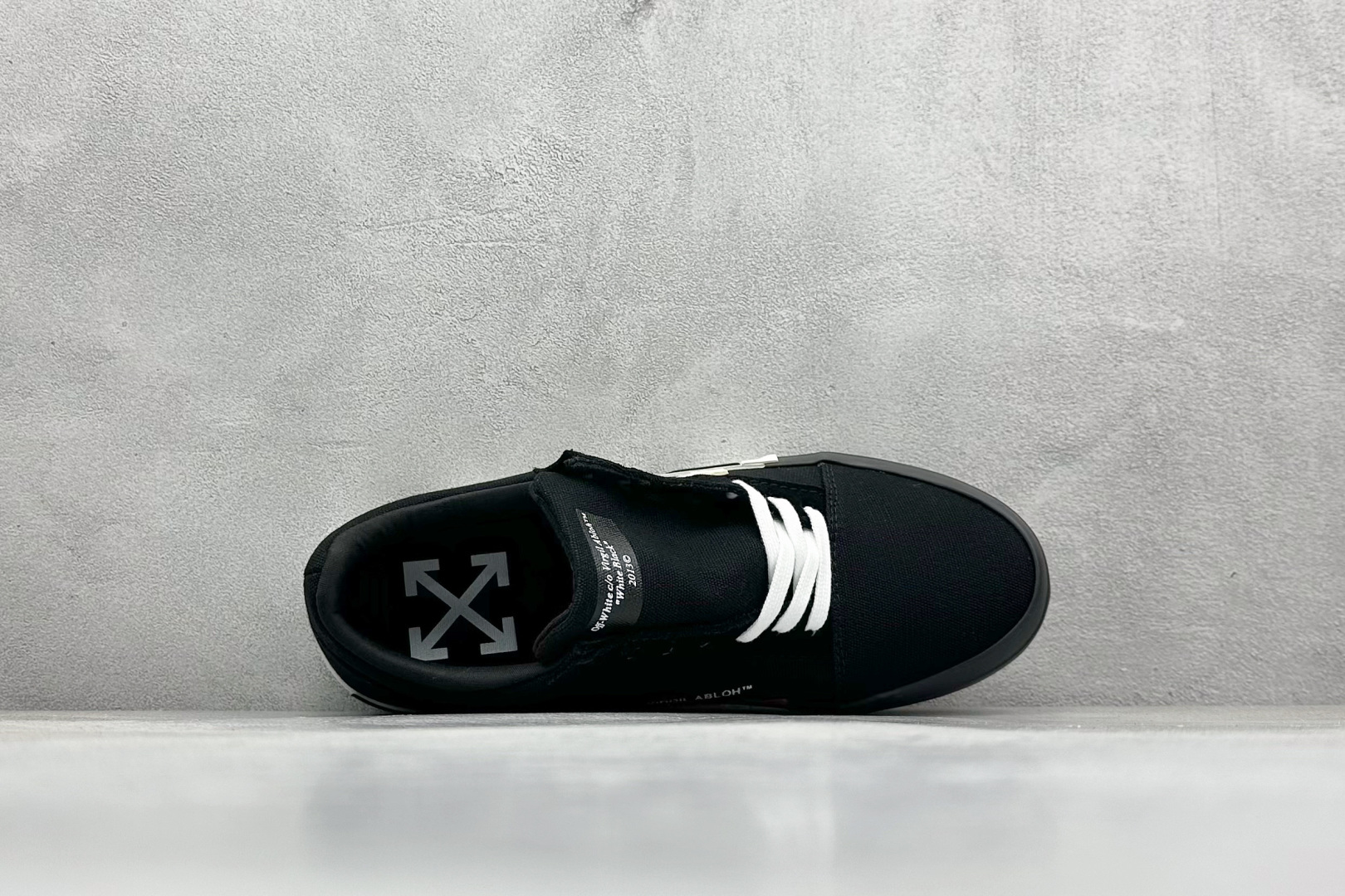 图片[3]-S版OFF-WHITE GYM SHOES LOVERS 舒适百搭防滑耐磨低帮帆布鞋  尺码：36 37 38 39 40 41 42 43 44 45 46 47-选品中心