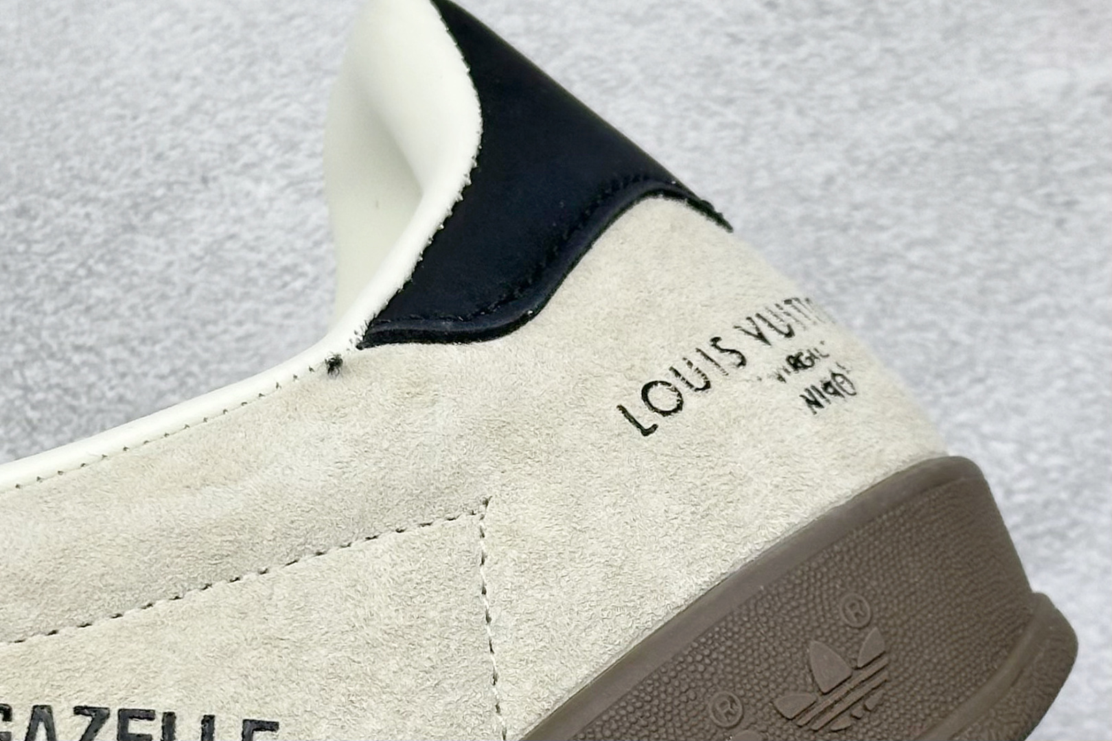 220 SC版AD SAMBA OG x Louis Vuitton 米棕  SC9207-724