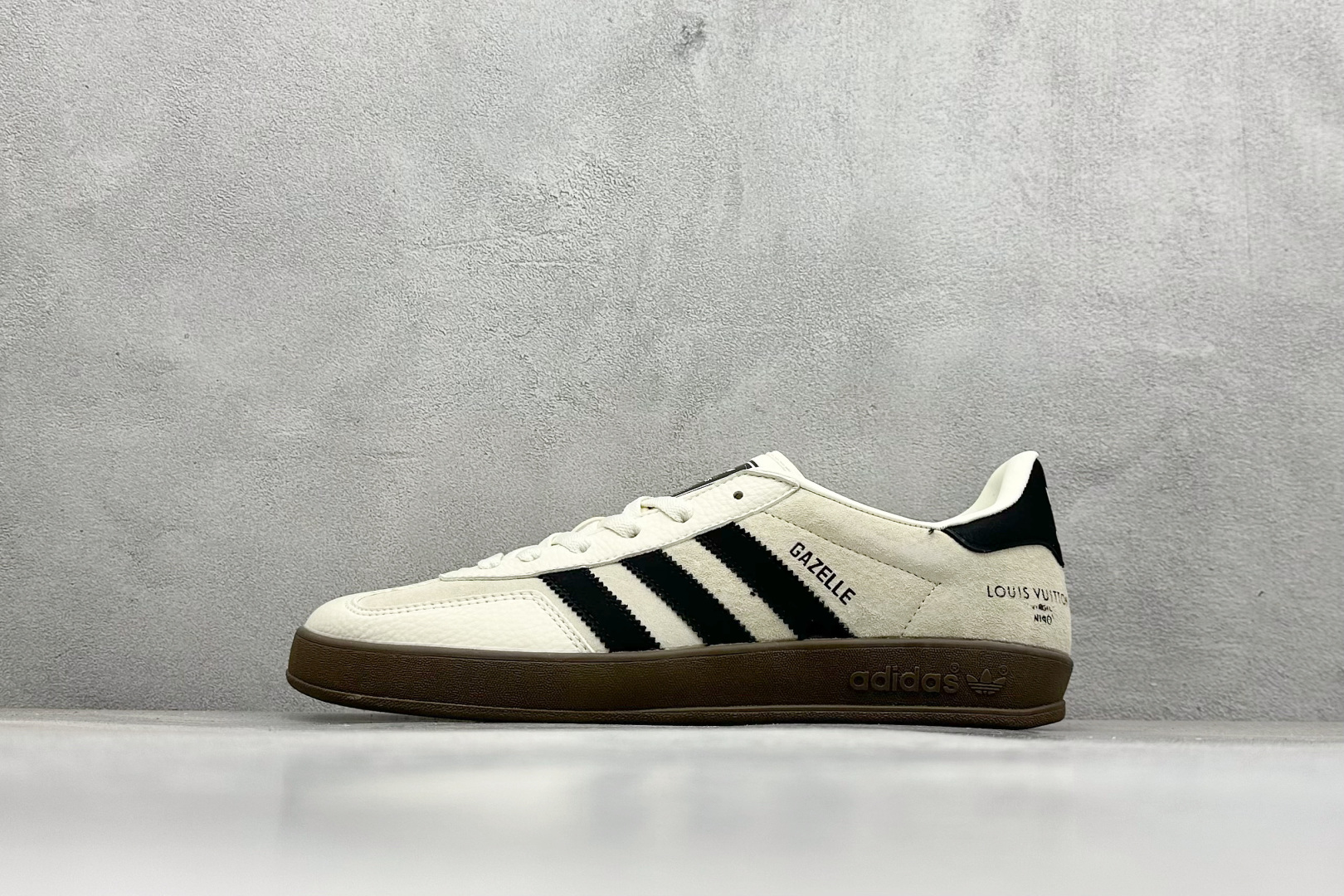 220 SC版AD SAMBA OG x Louis Vuitton 米棕  SC9207-724