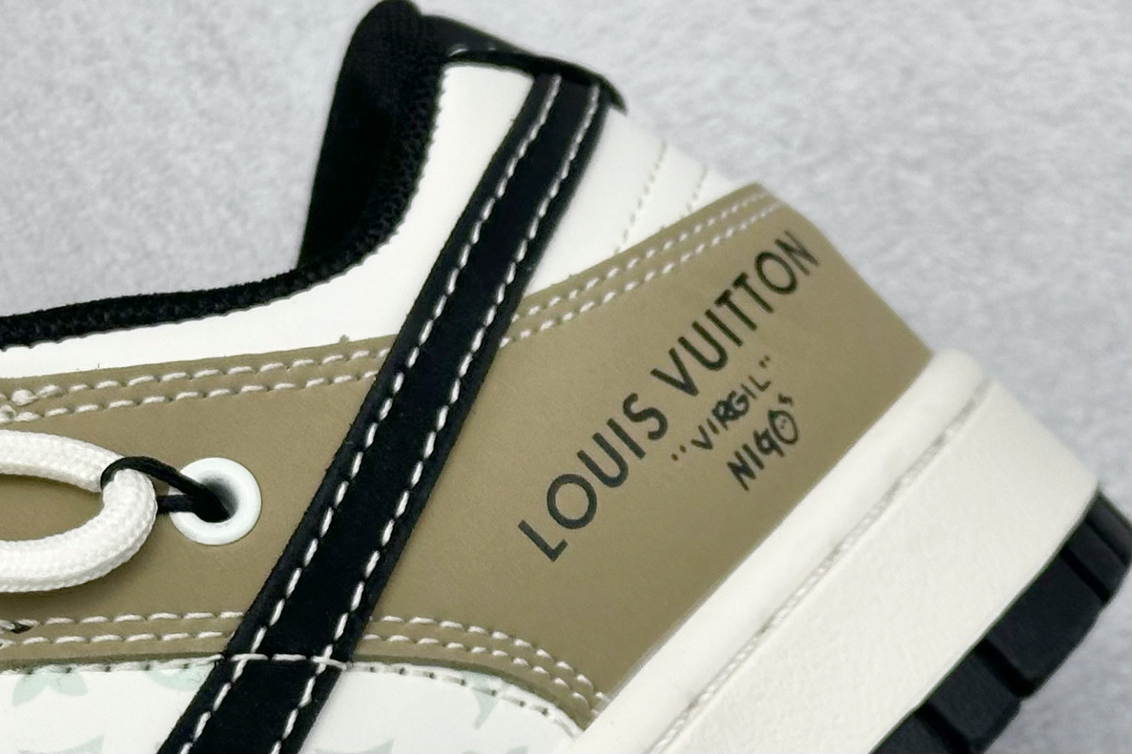 300 XC版Nike SB Dunk Low LV联名 黑棕抽绳 周年高端定制 低帮休闲板鞋  YX5066-371