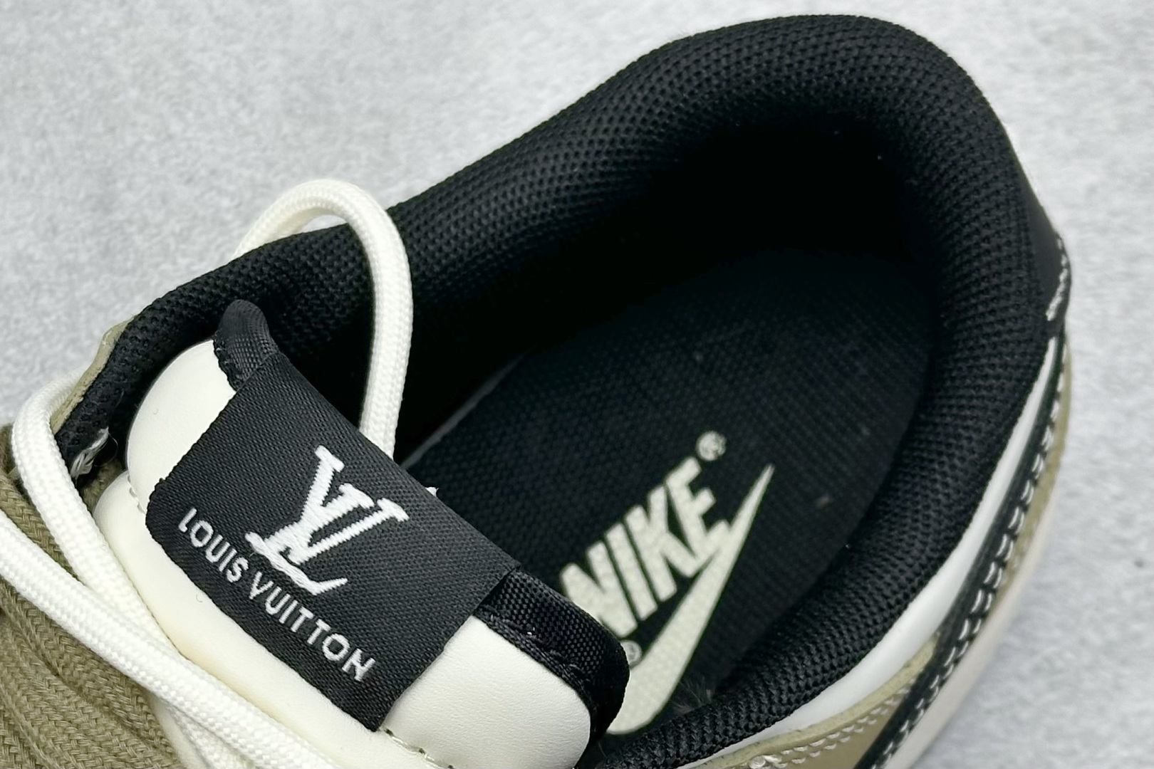 300 XC版Nike SB Dunk Low LV联名 黑棕抽绳 周年高端定制 低帮休闲板鞋  YX5066-371