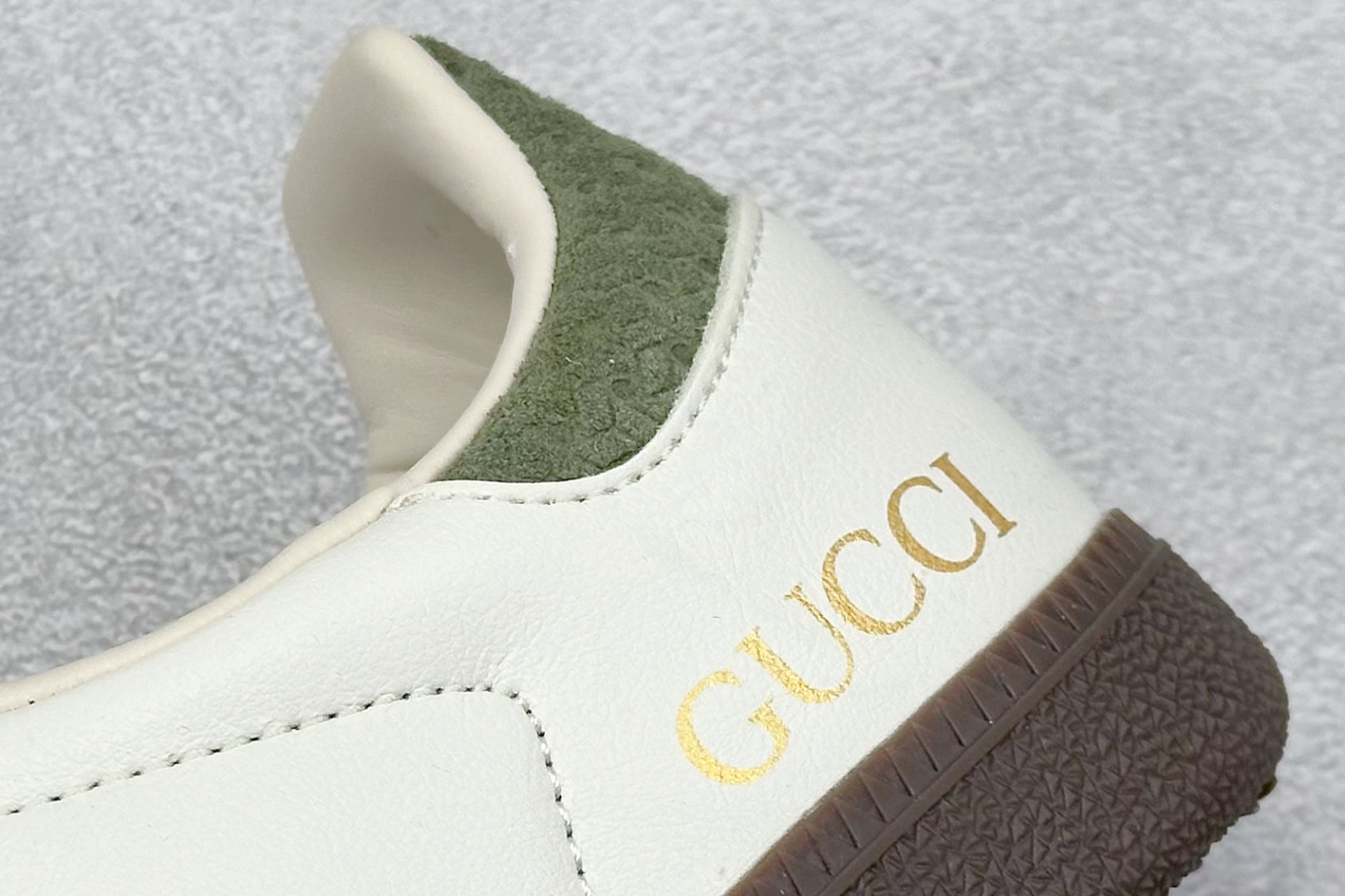 200 adidoriginals Samba OG x GUCCI 绿白 桑巴舞系列复古经典轻便板鞋  GJ75804
