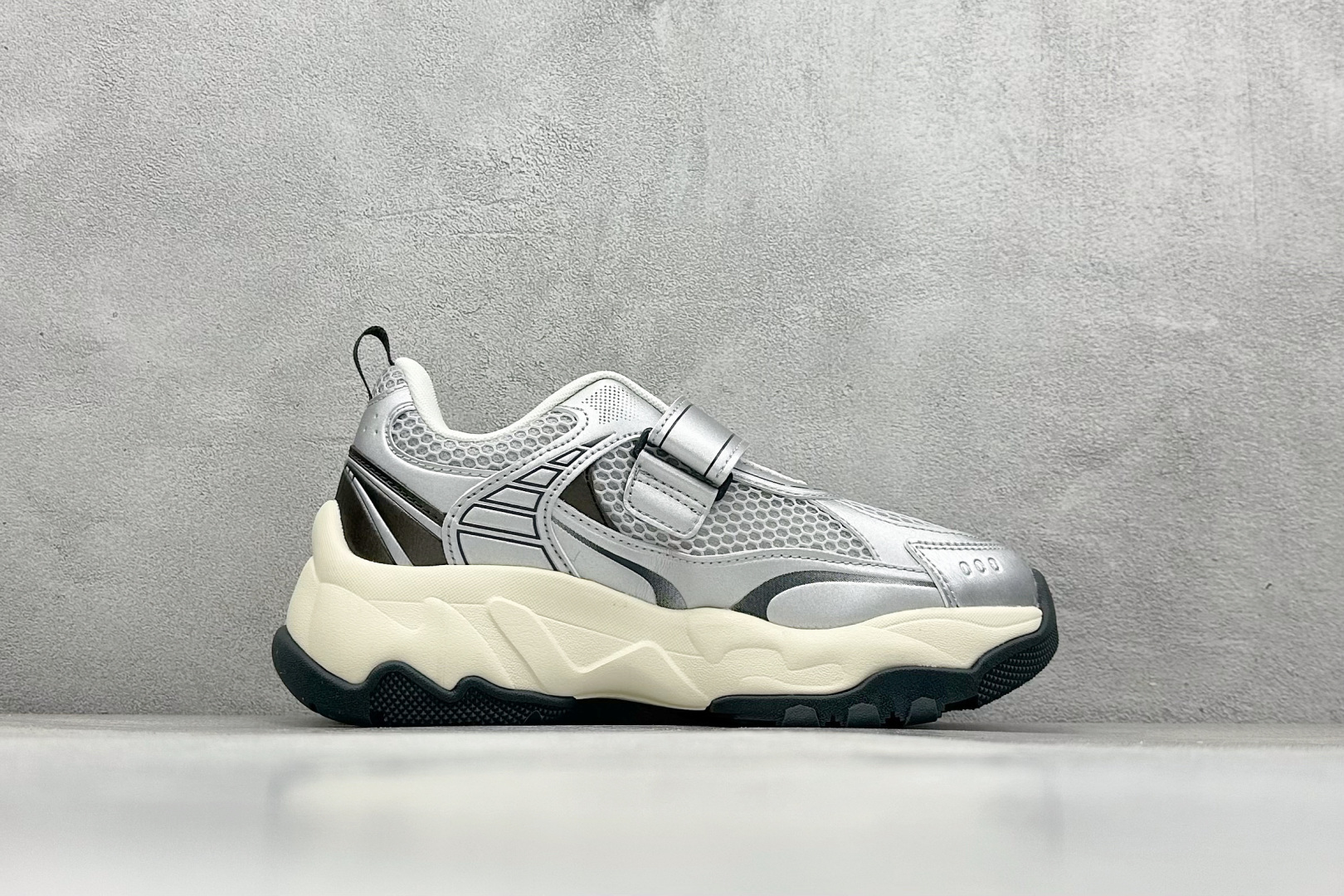 图片[2]-MLB Big Ball Chunky Mesh 厚底老爹系列低帮魔术贴轻量休闲运动慢跑鞋 尺码：35 36 37 37.5 38 38.5 39 40 40.5 41 42 42.5 43 44 45-选品中心