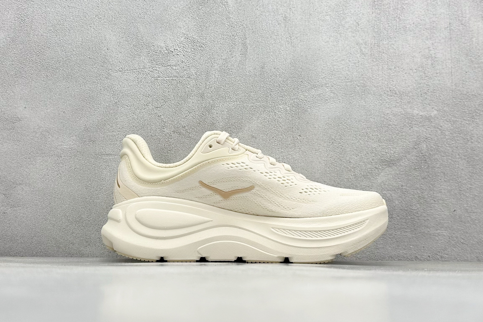 
RS版HOKA ONE ONE Bondi 9 舒适防滑耐磨低帮休闲跑步鞋 

货号：/VCH
尺码：