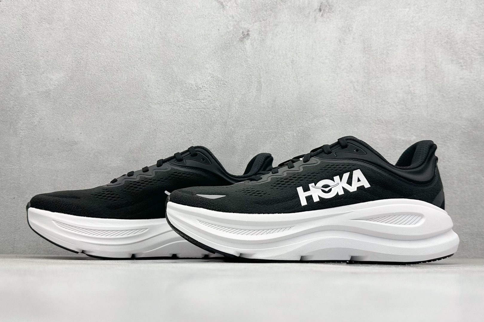 
RS版HOKA ONE ONE Bondi 9 舒适防滑耐磨低帮休闲跑步鞋 

货号：/BWHT
尺码