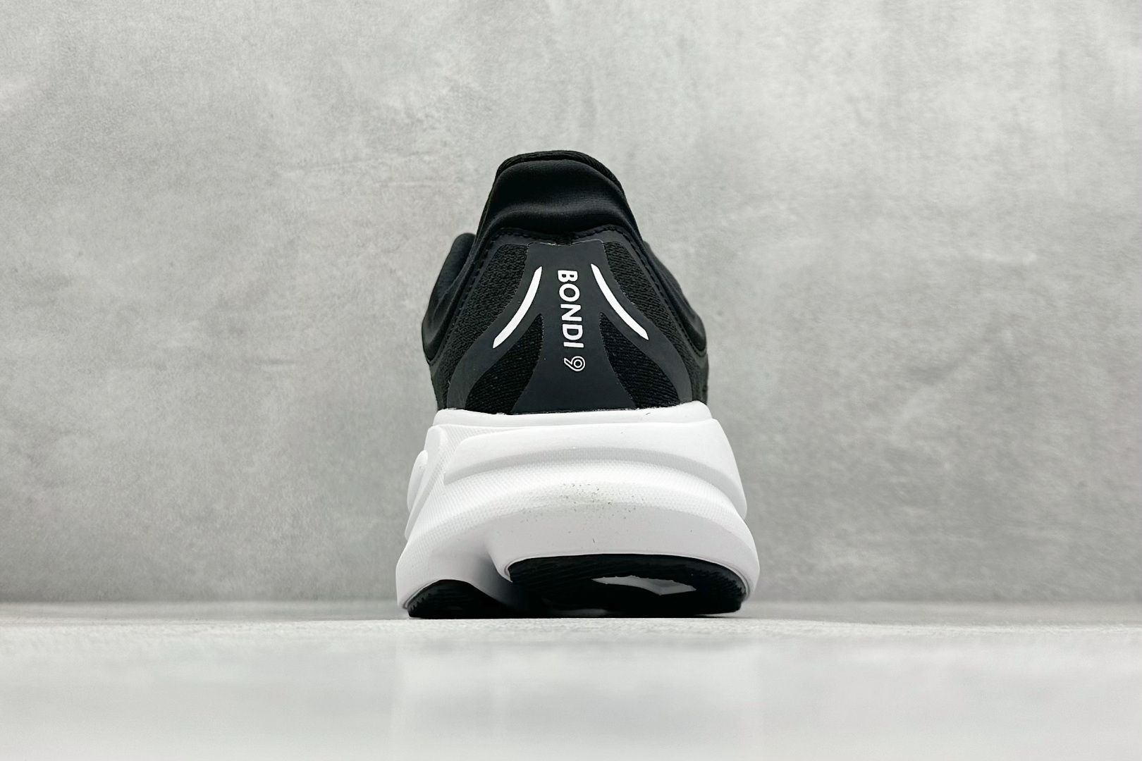 
RS版HOKA ONE ONE Bondi 9 舒适防滑耐磨低帮休闲跑步鞋 

货号：/BWHT
尺码