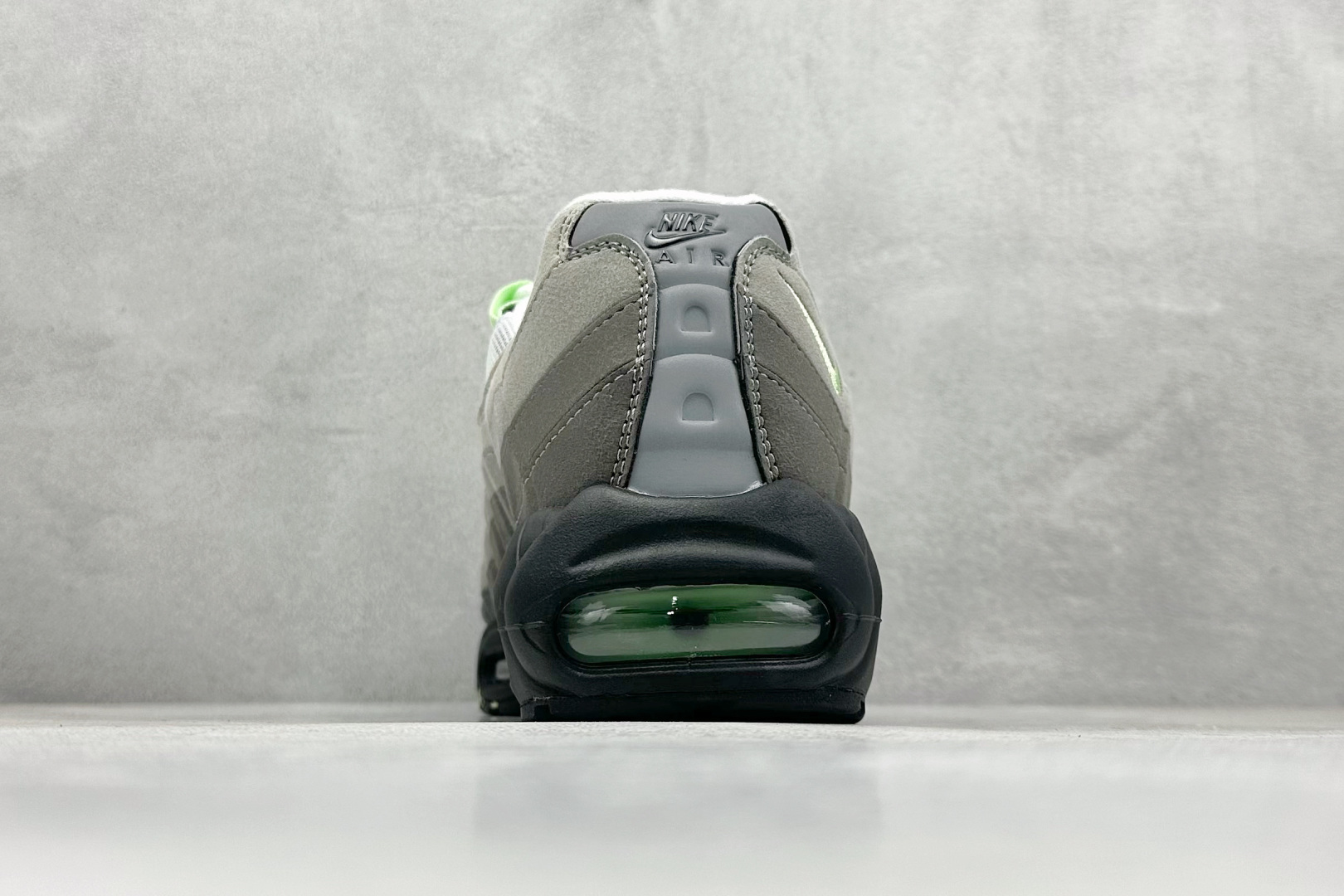 260 Nike Air Max 95 复古减震气垫跑鞋 CD7495-101