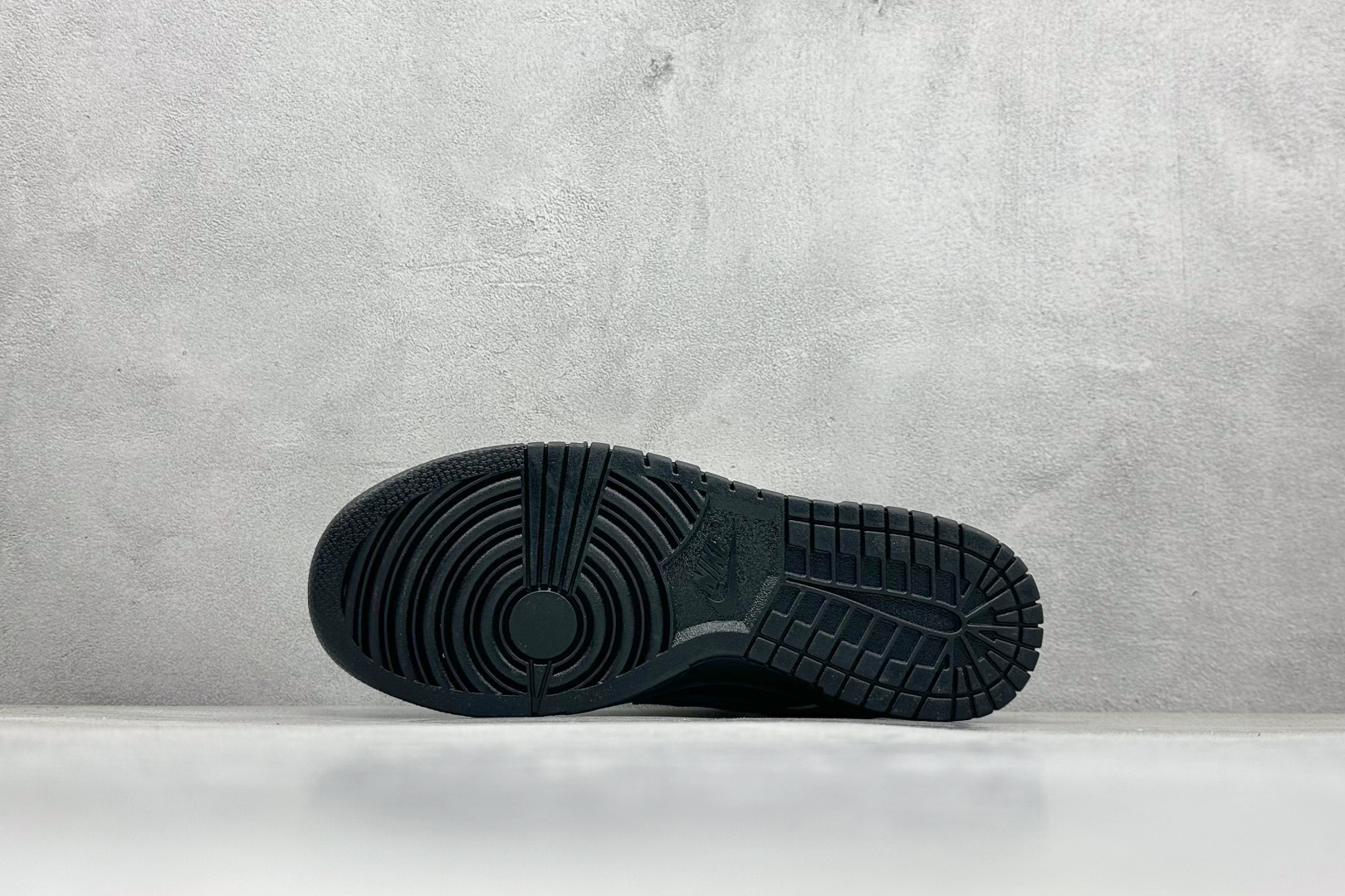 240 Nike SB Dunk Low 白黑紫小勾 FX1588-310