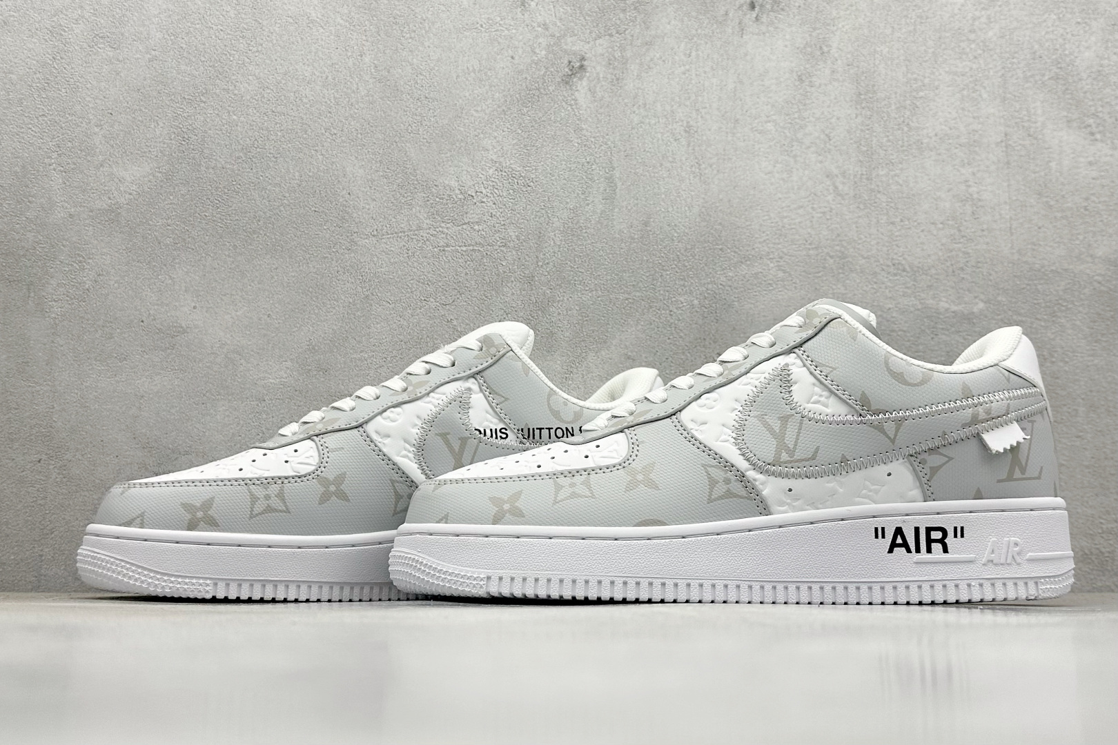 图片[5]-YH版 LV x Air Force 1 Low 联名印花 原楦头原纸板 打造纯正空军版型 #专注外贸渠道 全掌内置蜂窝气垫 #原盒配件 原厂中底钢印、拉帮完美 官方同步上架 货号：MS0232 尺码：40-46-选品中心