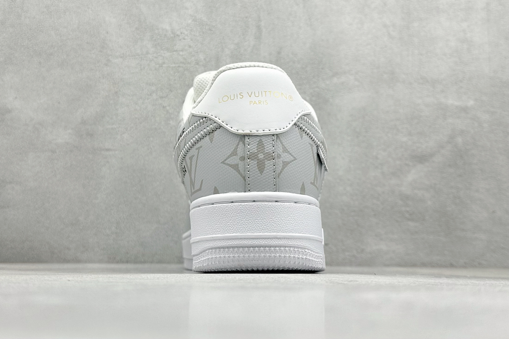 图片[6]-YH版 LV x Air Force 1 Low 联名印花 原楦头原纸板 打造纯正空军版型 #专注外贸渠道 全掌内置蜂窝气垫 #原盒配件 原厂中底钢印、拉帮完美 官方同步上架 货号：MS0232 尺码：40-46-选品中心