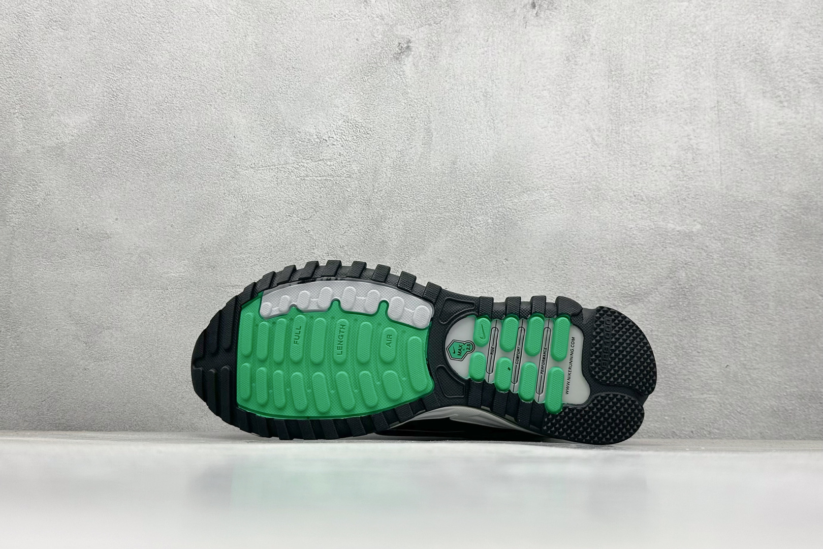 220 纯原NK Air Max TL 2.5 SP 全新配色子弹复古联名减震气垫跑步鞋  FZ4110-100