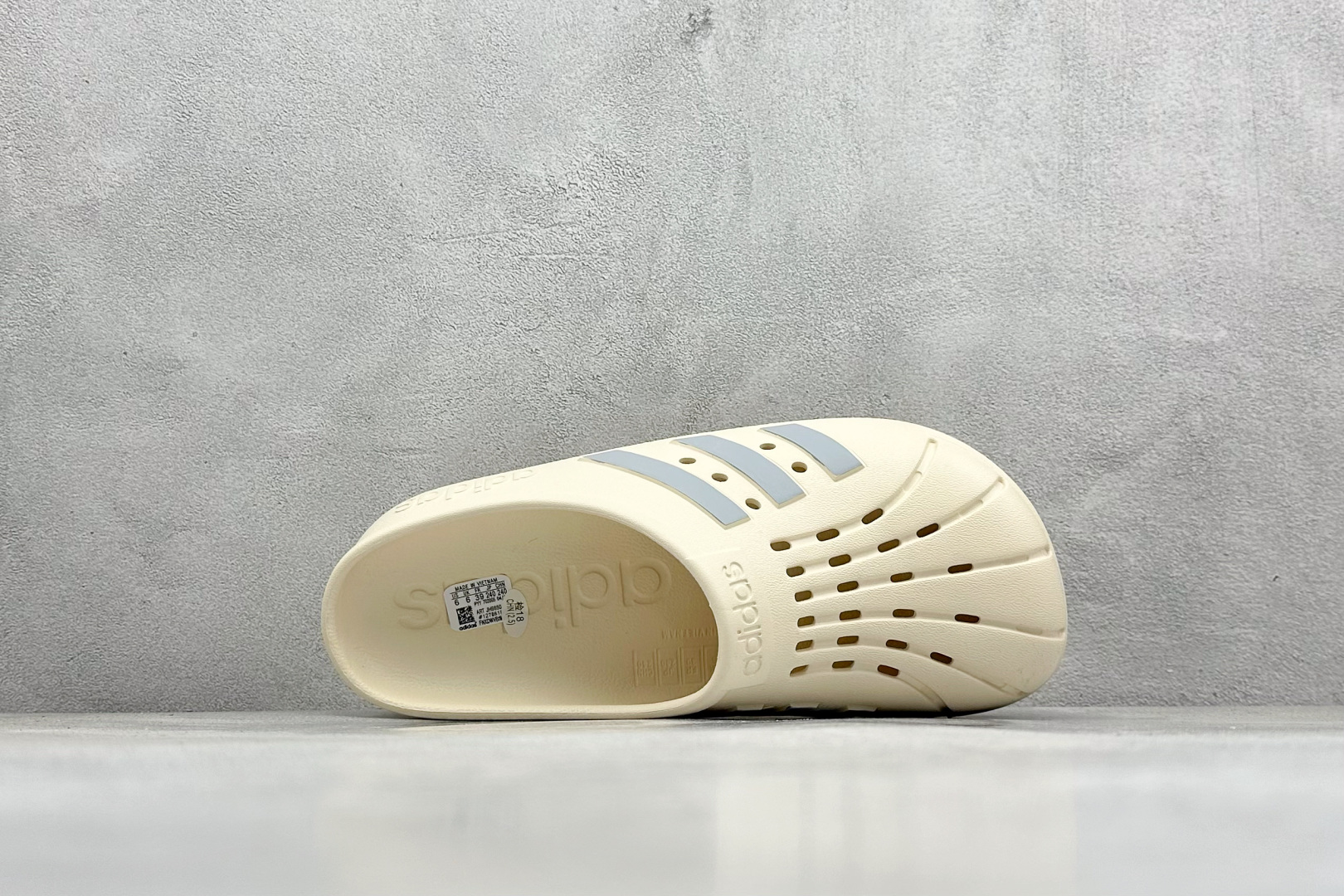 90  YH版AD Adilette Clogs 外穿一体成型防滑运动拖鞋 JH9850