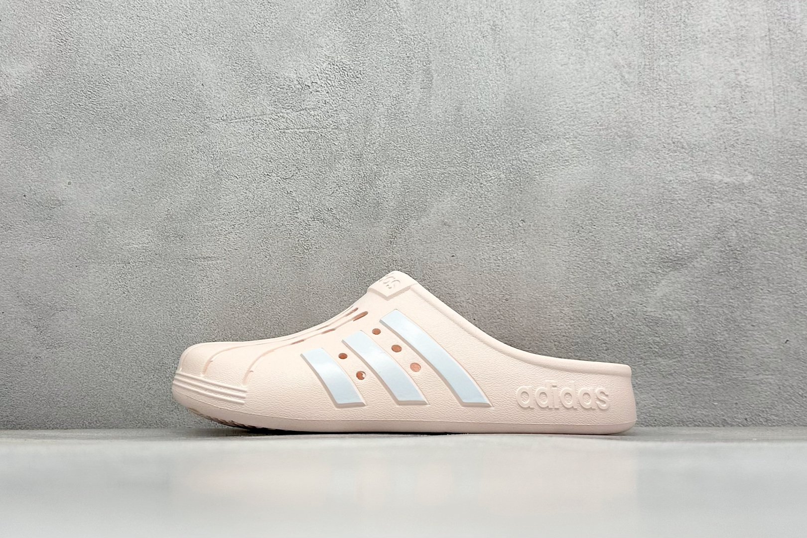 90  YH版AD Adilette Clogs 外穿一体成型防滑运动拖鞋  FY6045