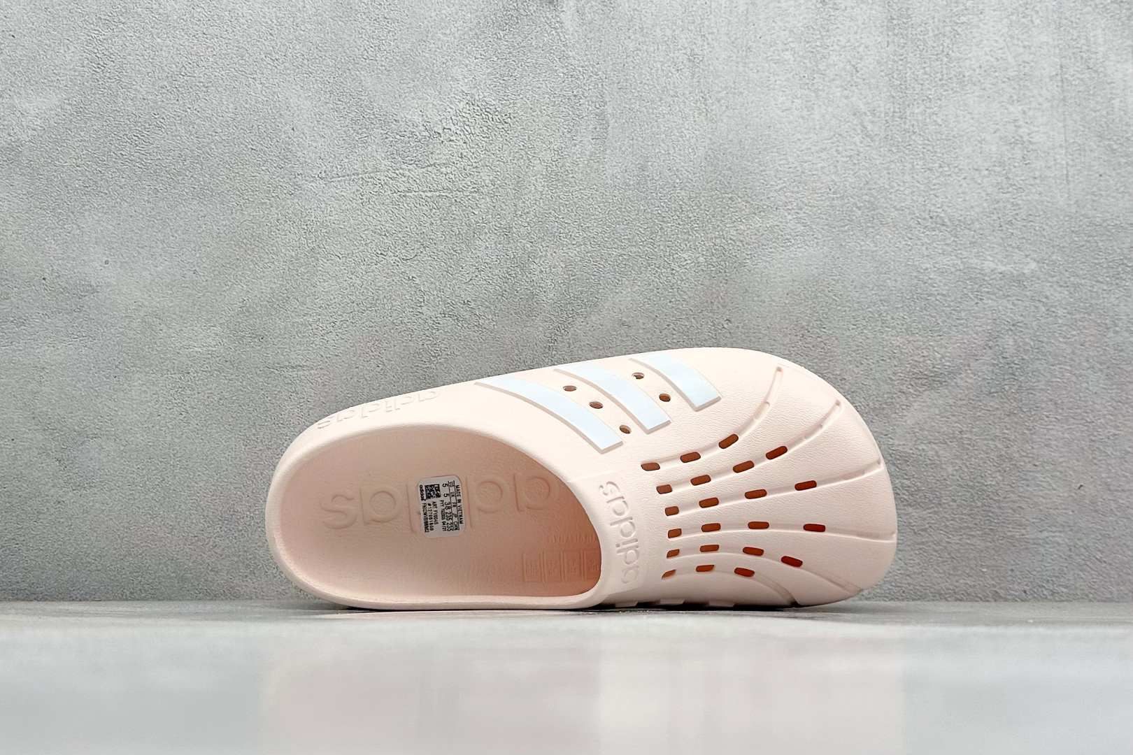90  YH版AD Adilette Clogs 外穿一体成型防滑运动拖鞋  FY6045