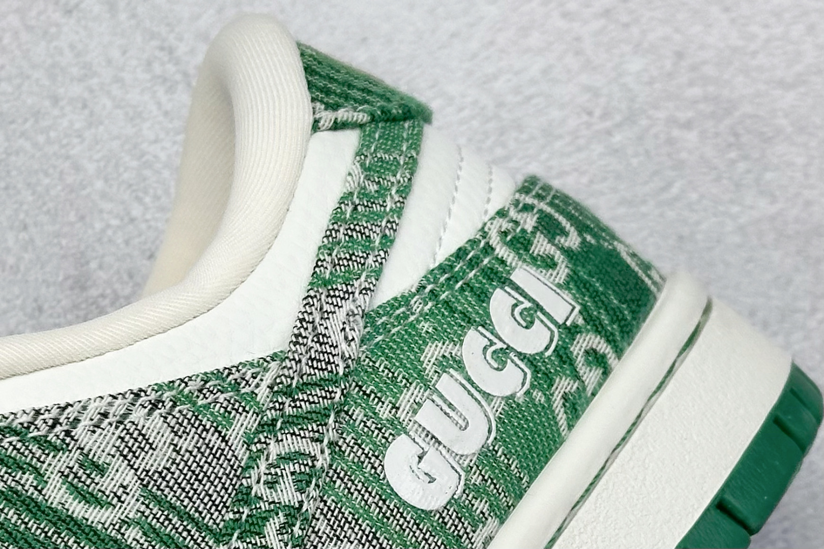 280 SC版Nike SB Dunk Low x Louis Vuitton 绿白小勾 SC9207-420