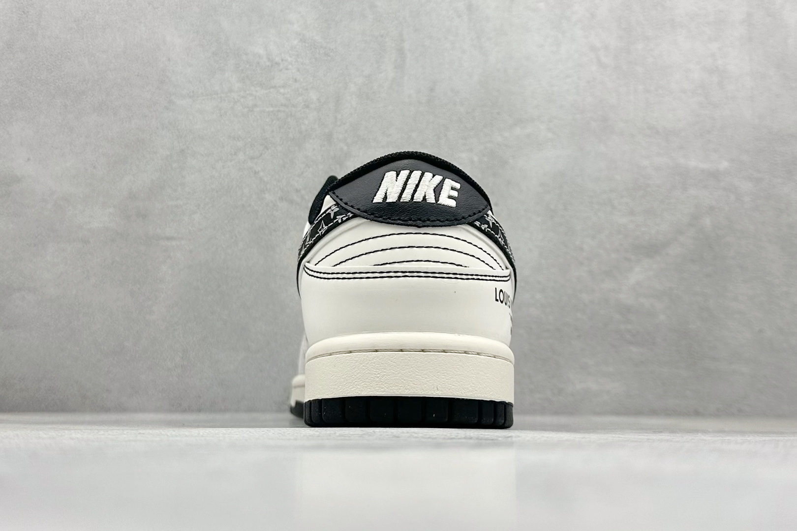 280 XC版Nike SB Dunk Low LV联名 黑勾印花 周年高端定制 低帮休闲板鞋 YX5066-365