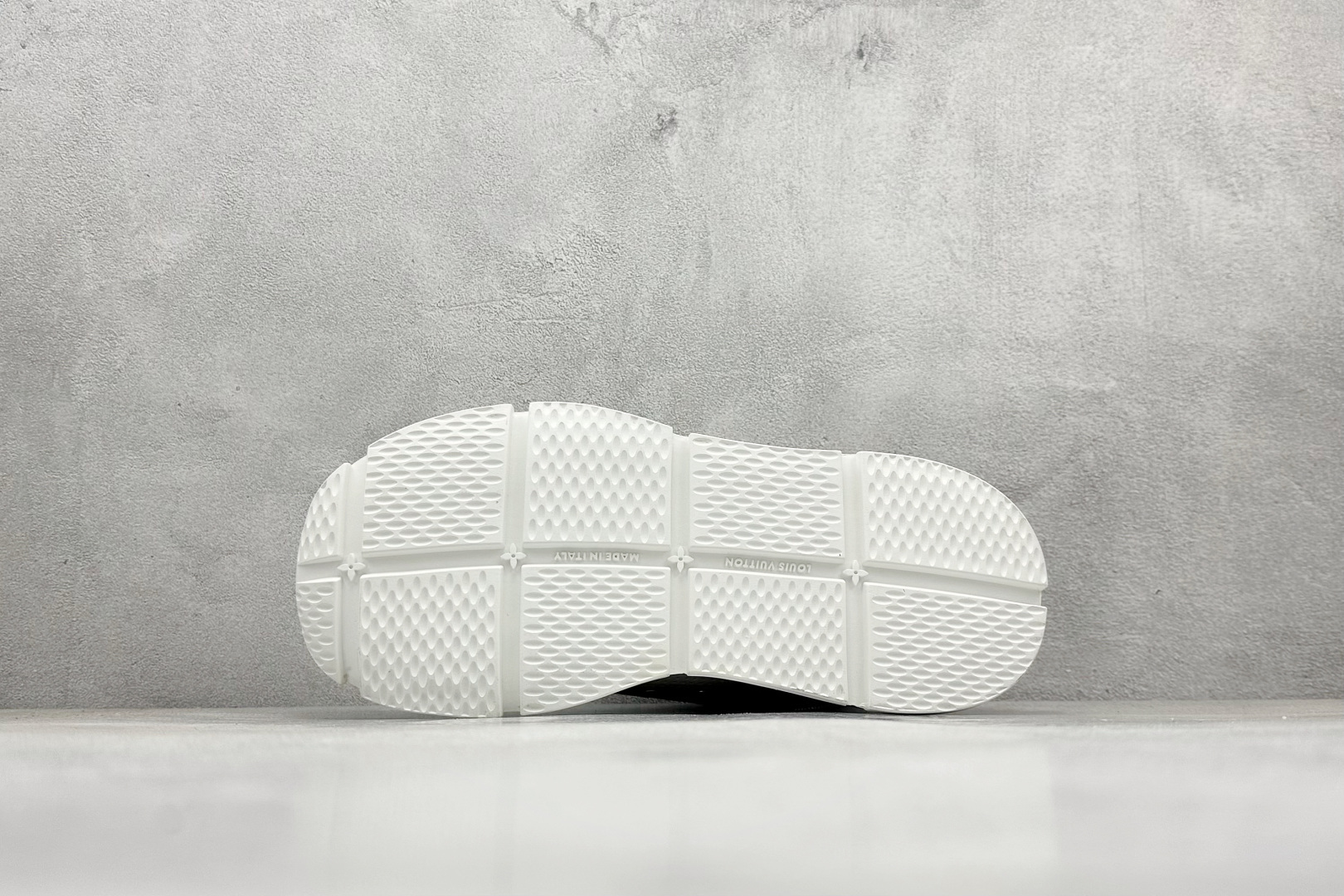 图片[4]-LV路易威登 Louis Vuitton Trainer Sneaker Low 低帮复古休闲运动文化百搭篮球板鞋 尺码：36-45-选品中心