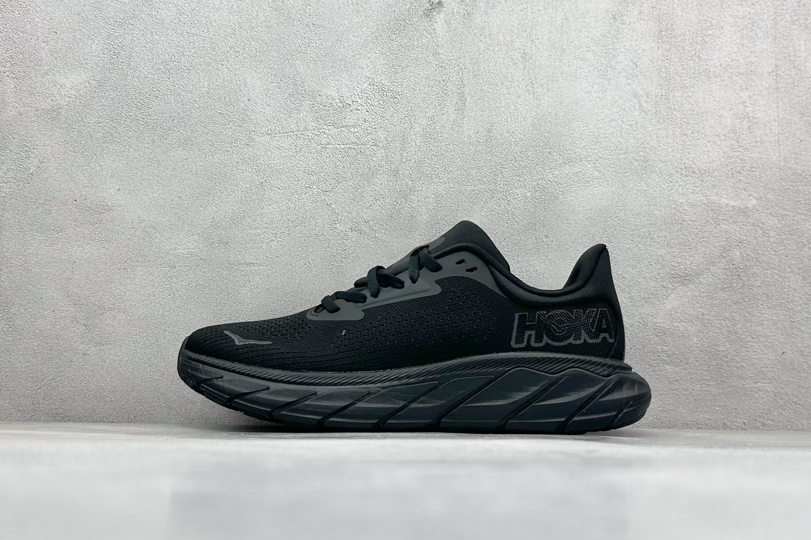 180 BF版HOKA ONE ONE Arahi 7 低帮专业越野跑步鞋  1147850 BBLC
