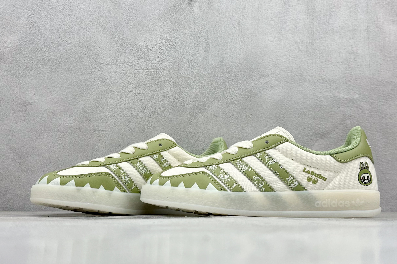 240 adidoriginals Samba OG 绿白拉布布 桑巴舞系列复古经典轻便板鞋 DM1234-019