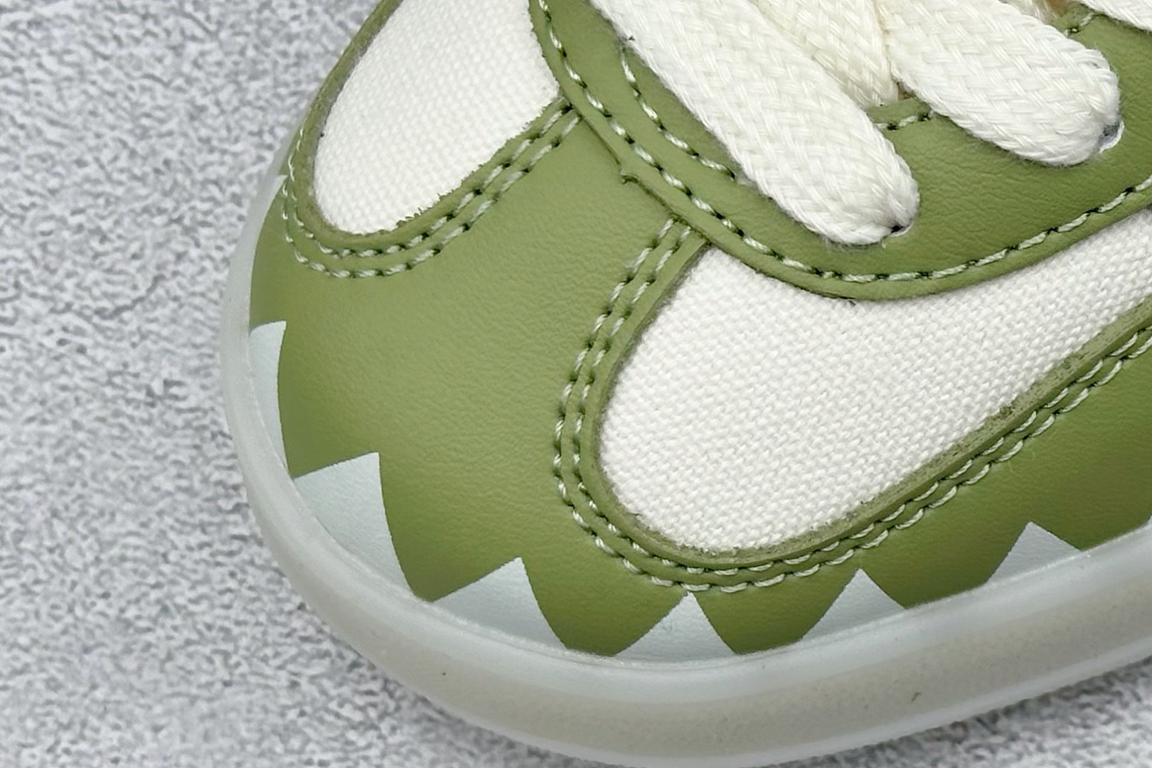 240 adidoriginals Samba OG 绿白拉布布 桑巴舞系列复古经典轻便板鞋 DM1234-019