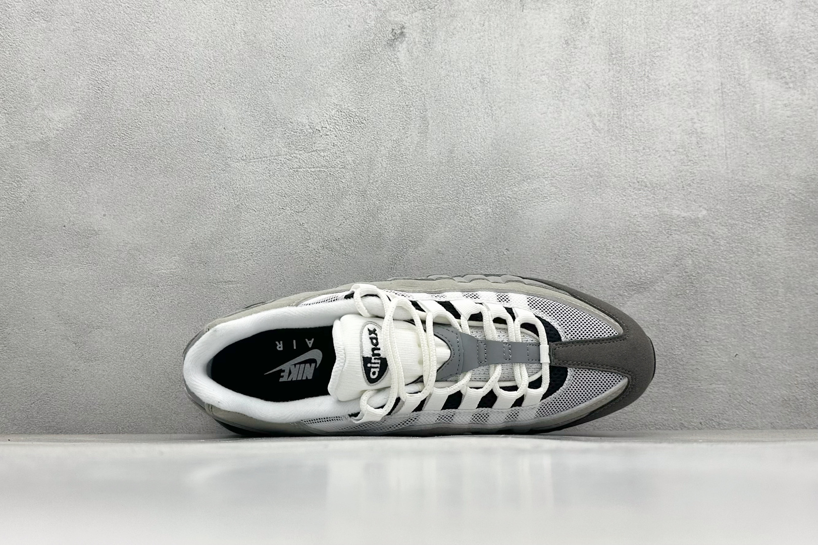 260 Nike Air Max 95 复古减震气垫跑鞋 AT2865-003