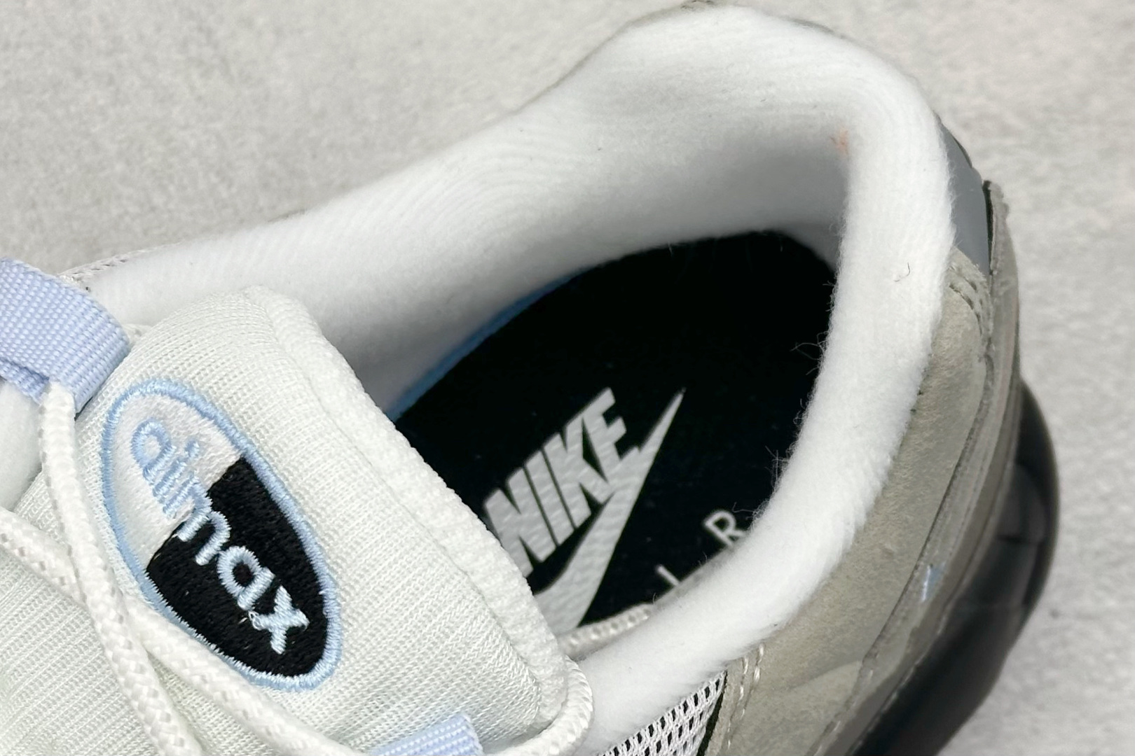 260 Nike Air Max 95 复古减震气垫跑鞋 CD1529-001