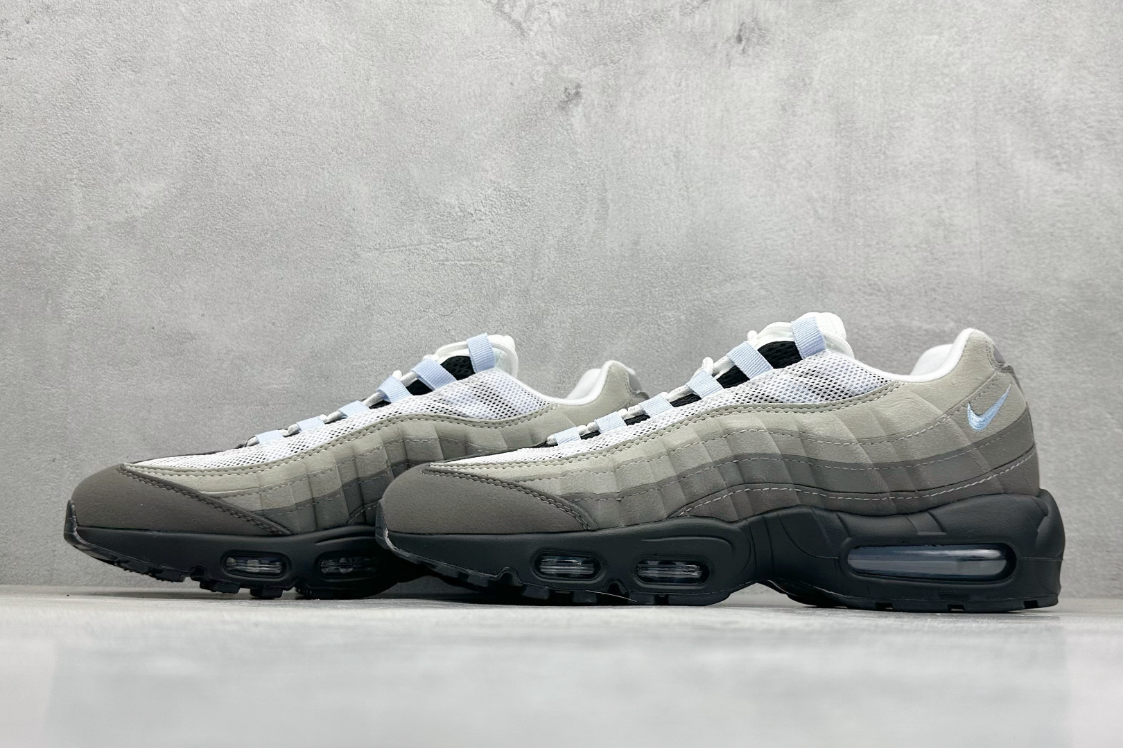 260 Nike Air Max 95 复古减震气垫跑鞋 CD1529-001