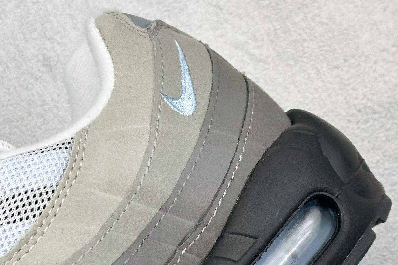 260 Nike Air Max 95 复古减震气垫跑鞋 CD1529-001