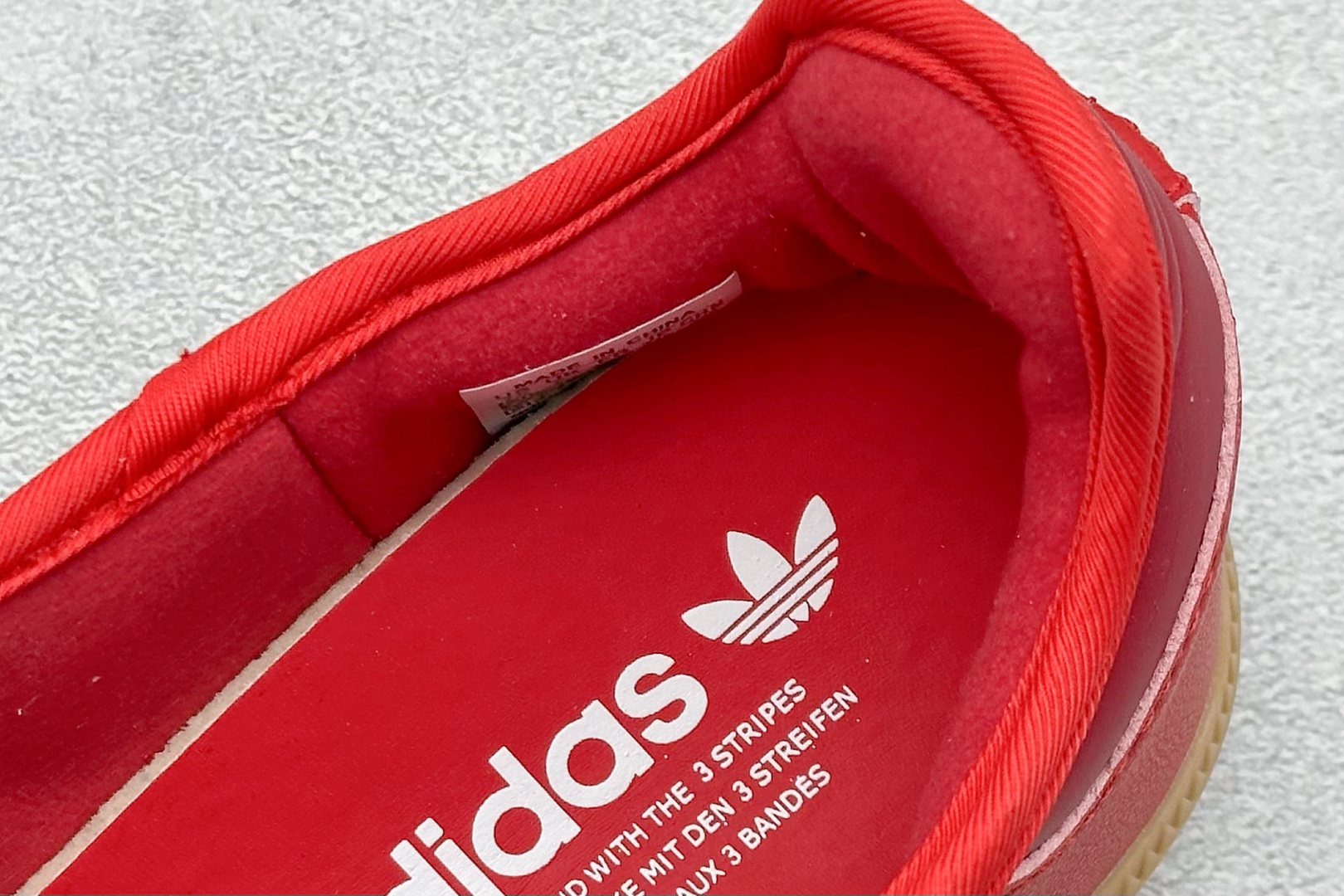 140 AdidSamba Jane 玛丽珍板鞋懒人一脚蹬运动鞋 AdidSamba Janes采用皮革材质 JQ6446