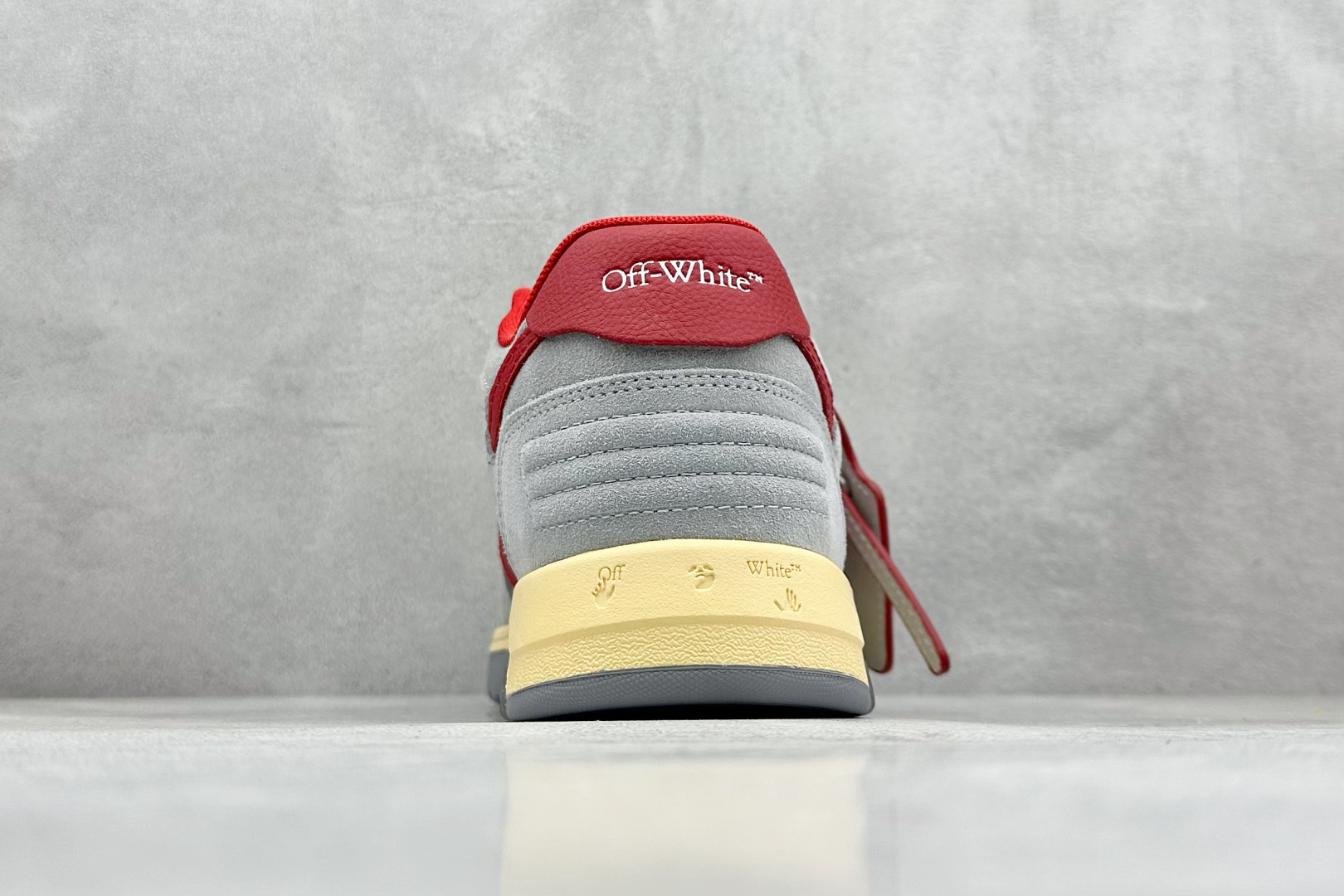 图片[6]-S版 OFF-White C/O VirGil Abloh 时尚百搭休闲鞋 独家首发新款 采用环保牛剖革组合网织布鞋面材质 鞋垫嵌入发泡缓震EVA物料 正确中底搭载EVA轻量缓震 外置牙钉防滑橡胶大底 正确配件同步定制 尺码：36-47-选品中心