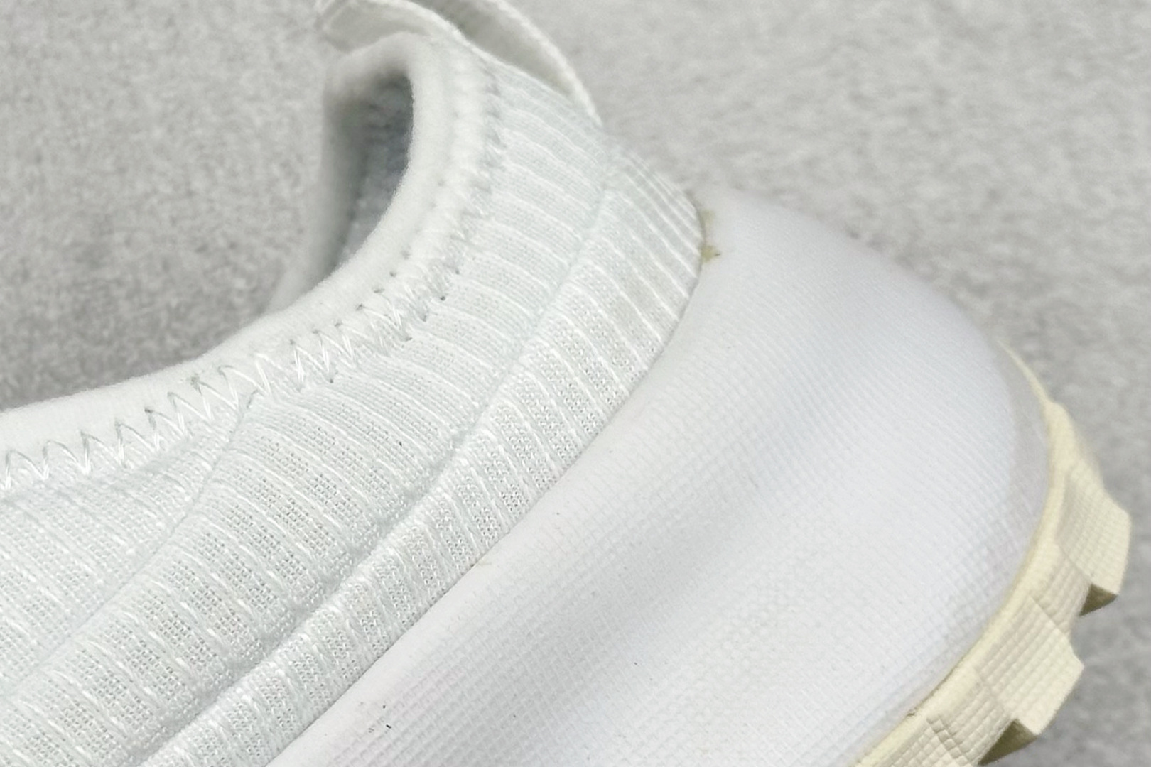 图片[9]-The North Face 北面 户外登山鞋 北面The North Face自1966年创立，由两位热爱登山徒步的年轻登山者于美西旧金山开创，不断透过研发与创新，并且将最先进的技术结合在服装与鞋款设计，生产多种外型帅气且专业能力非常强的户外运动装备而备受欢迎 货号：NFOA8A9B-LG5-选品中心