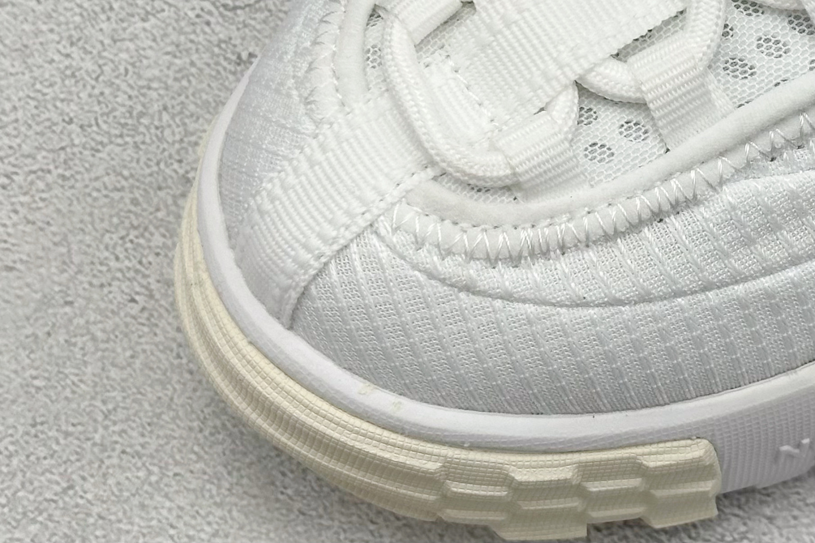 图片[7]-The North Face 北面 户外登山鞋 北面The North Face自1966年创立，由两位热爱登山徒步的年轻登山者于美西旧金山开创，不断透过研发与创新，并且将最先进的技术结合在服装与鞋款设计，生产多种外型帅气且专业能力非常强的户外运动装备而备受欢迎 货号：NFOA8A9B-LG5-选品中心