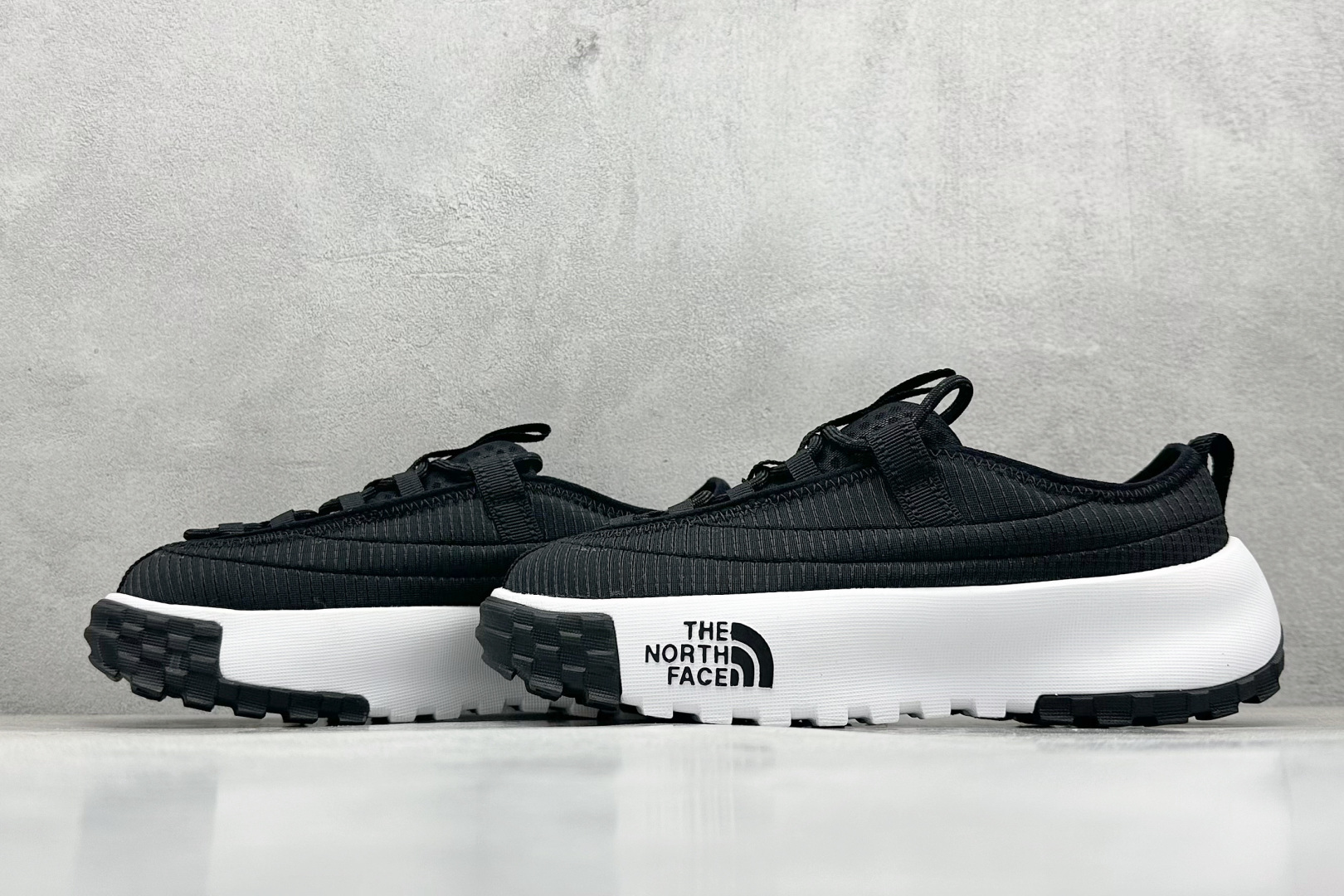 图片[5]-The North Face 北面 户外登山鞋 北面The North Face自1966年创立，由两位热爱登山徒步的年轻登山者于美西旧金山开创，不断透过研发与创新，并且将最先进的技术结合在服装与鞋款设计，生产多种外型帅气且专业能力非常强的户外运动装备而备受欢迎 货号：8A9B-KY4-选品中心