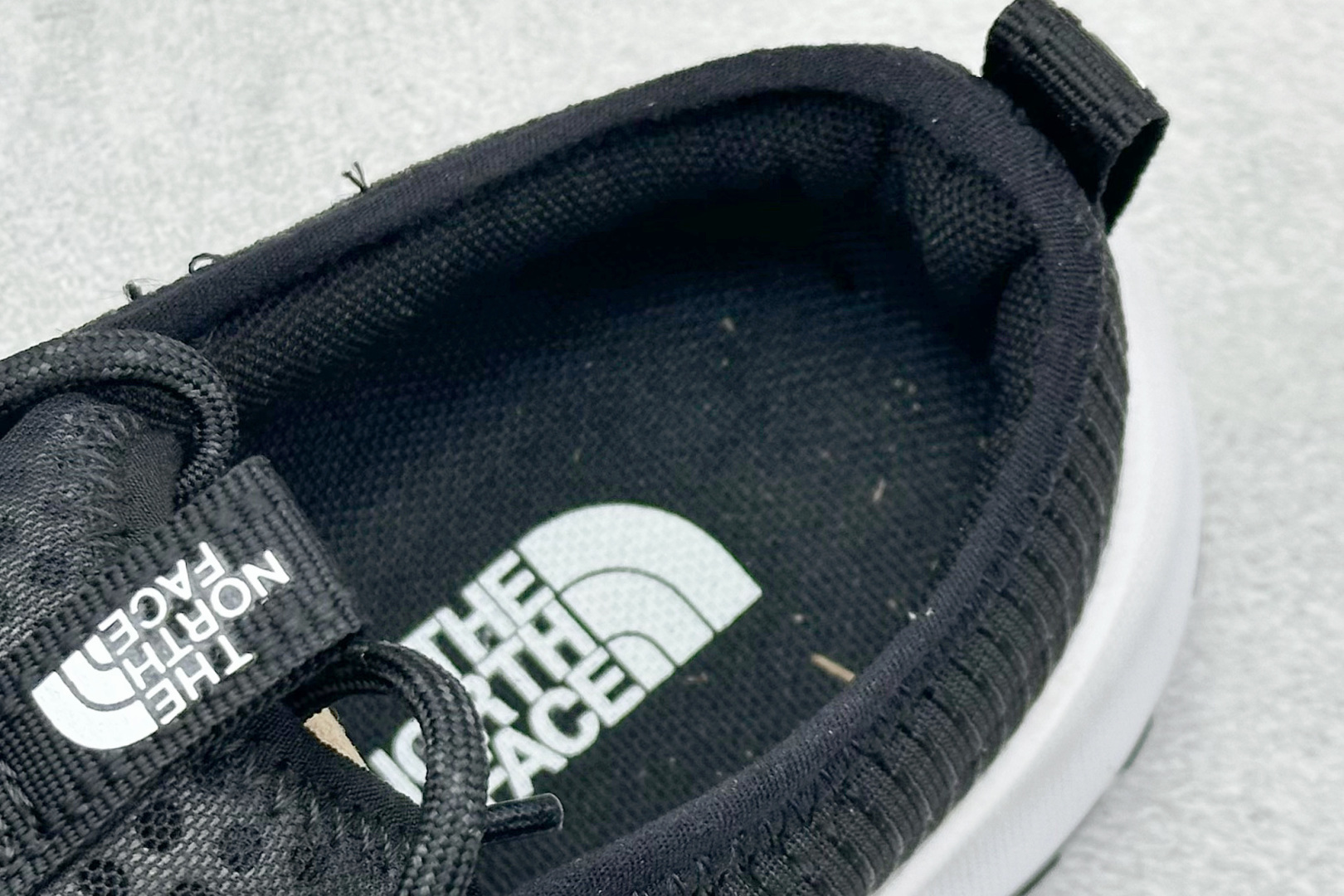 图片[8]-The North Face 北面 户外登山鞋 北面The North Face自1966年创立，由两位热爱登山徒步的年轻登山者于美西旧金山开创，不断透过研发与创新，并且将最先进的技术结合在服装与鞋款设计，生产多种外型帅气且专业能力非常强的户外运动装备而备受欢迎 货号：8A9B-KY4-选品中心