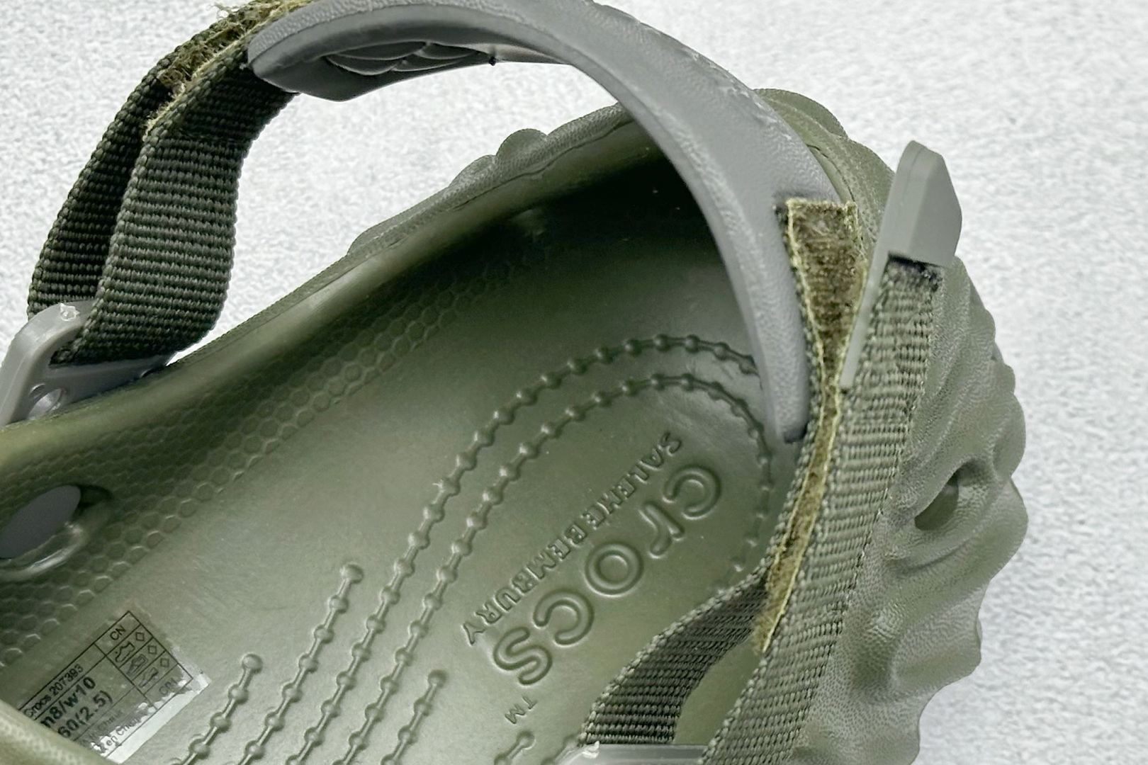 100 Salehe Bembury × Crocs Pollex Clog 卡骆驰联名指纹 洞洞凉鞋