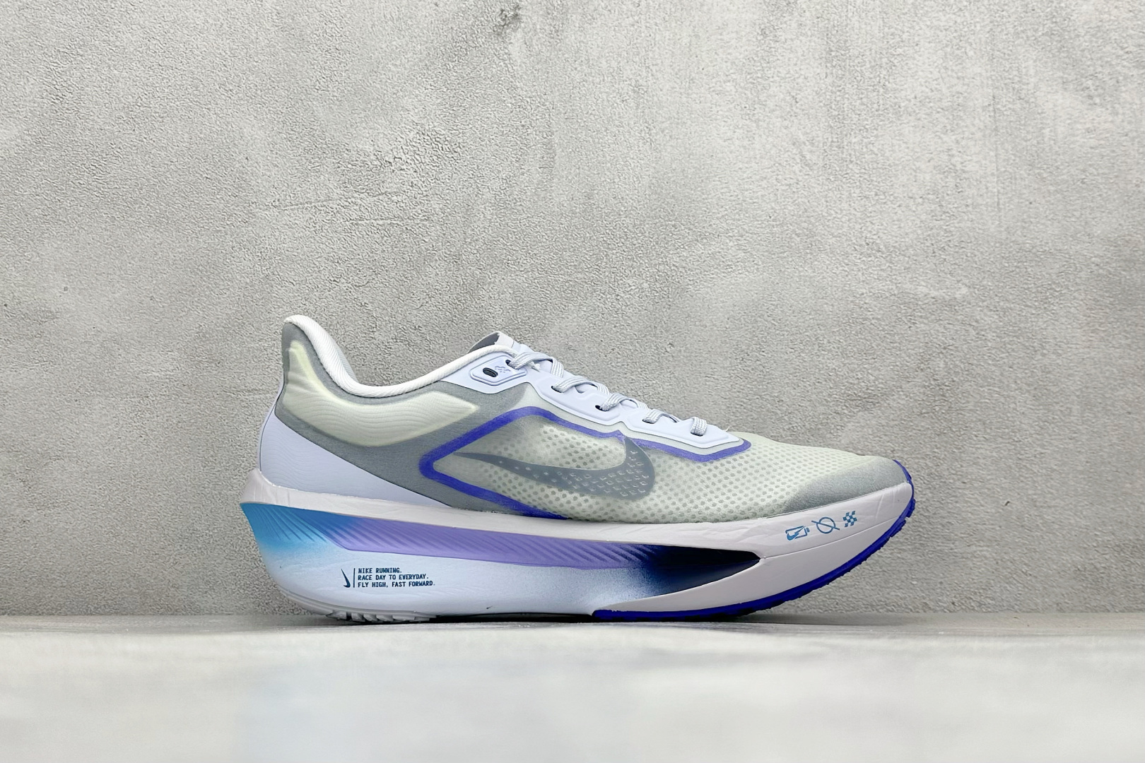 图片[2]-Nk Zoom Fly 6 耐克超弹轻盈跑步鞋  #鞋款搭载 Flyknit 材料 打造出众弹性 易于穿脱。采用React技术 轻盈耐穿泡绵打造,铸就出众回弹的顺畅迈步体验。结合内置碳纤维板,塑就柔韧灵活的迈步体验。 货号：FN8454-002  尺码：39 40 40.5 41 42 42.5 43 44 44.5 45-选品中心