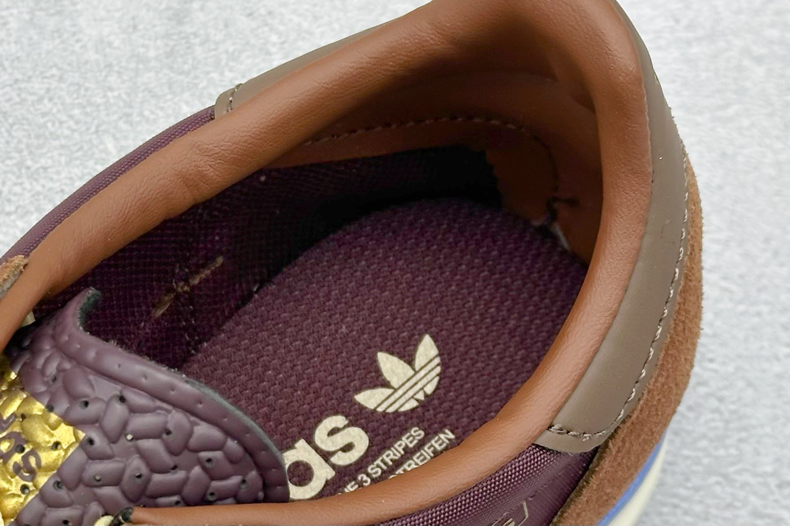 180 AD Originals SL 72 RS 阿迪经典复古慢跑鞋  RS3425