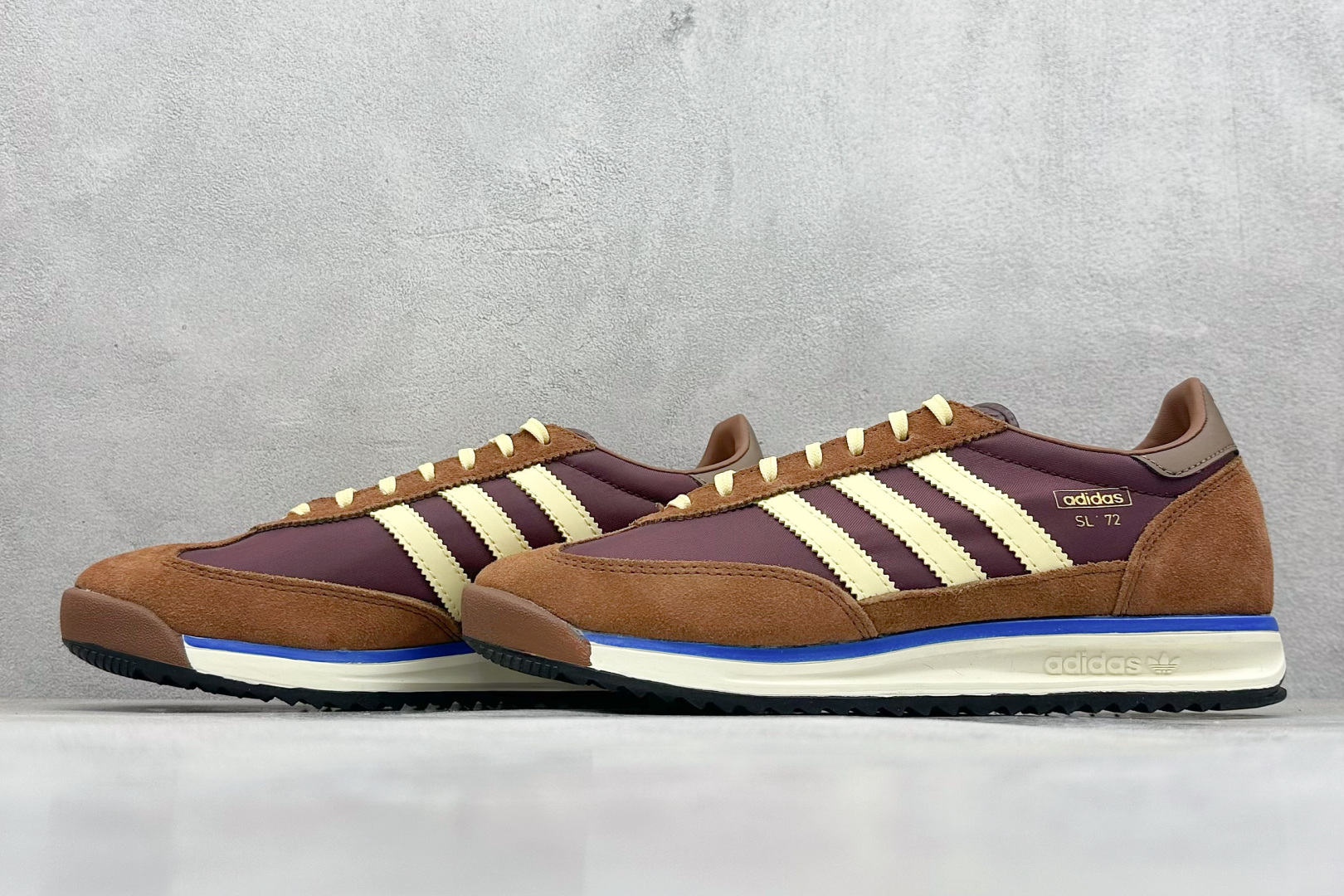180 AD Originals SL 72 RS 阿迪经典复古慢跑鞋  RS3425