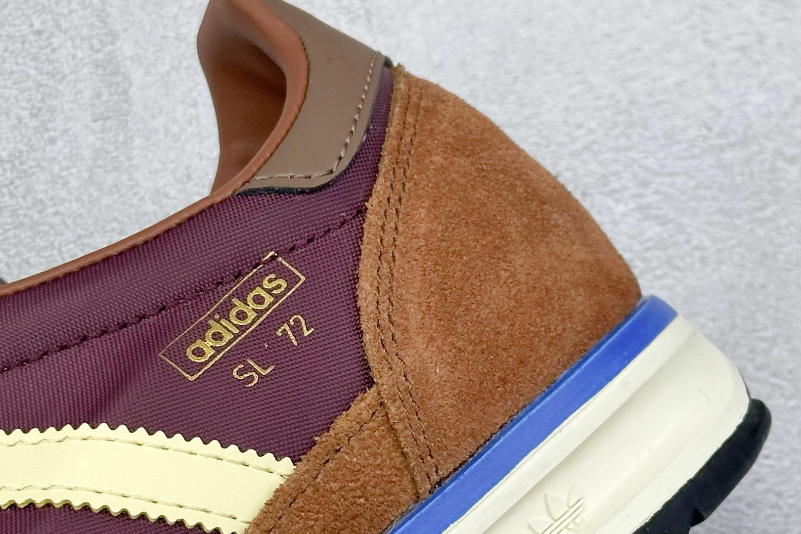 180 AD Originals SL 72 RS 阿迪经典复古慢跑鞋  RS3425