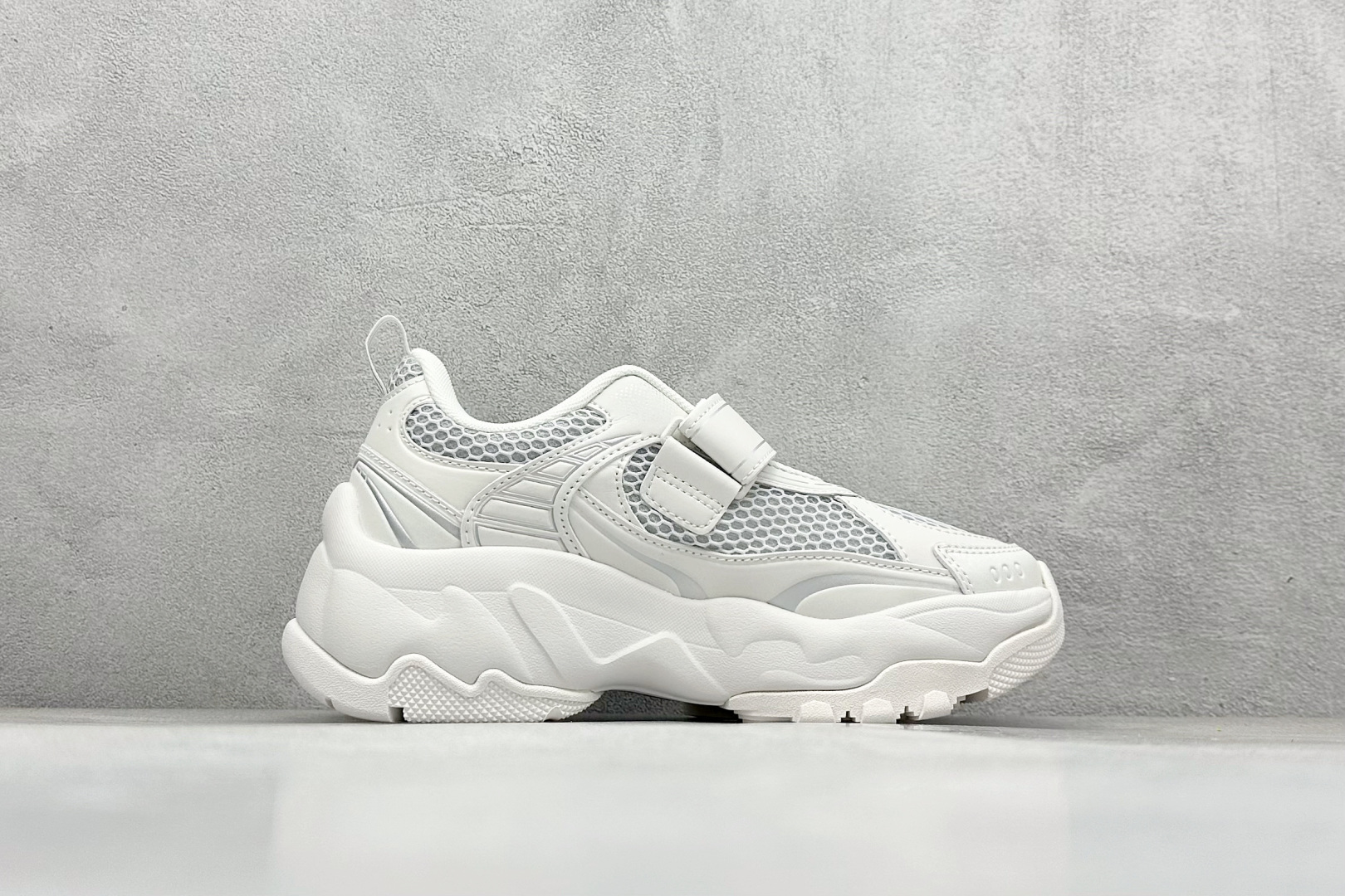 图片[2]-MLB Big Ball Chunky Mesh 厚底老爹系列低帮魔术贴轻量休闲运动慢跑鞋 尺码：35 36 37 37.5 38 38.5 39 40 40.5 41 42 42.5 43 44 45-选品中心