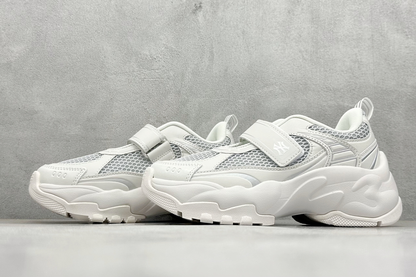 图片[5]-MLB Big Ball Chunky Mesh 厚底老爹系列低帮魔术贴轻量休闲运动慢跑鞋 尺码：35 36 37 37.5 38 38.5 39 40 40.5 41 42 42.5 43 44 45-选品中心