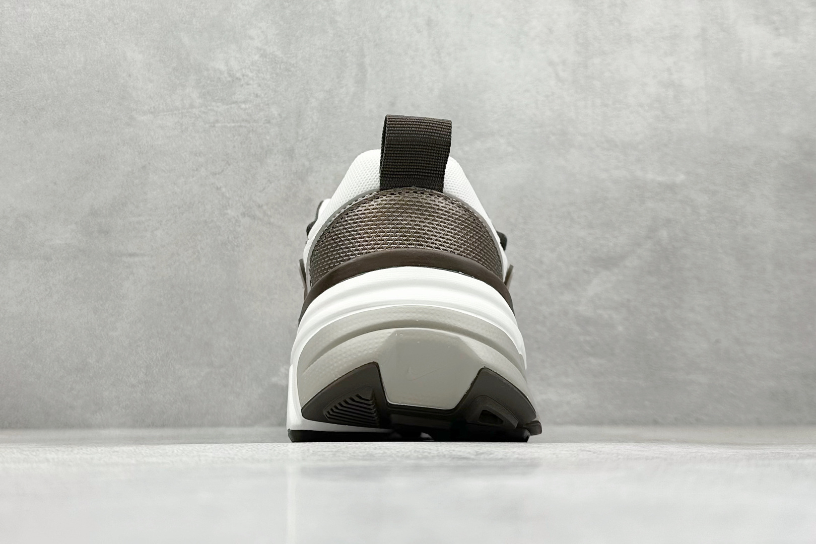 190 NIKE V2K Runtekk 减震防滑复古低帮跑步鞋 HV6416-200