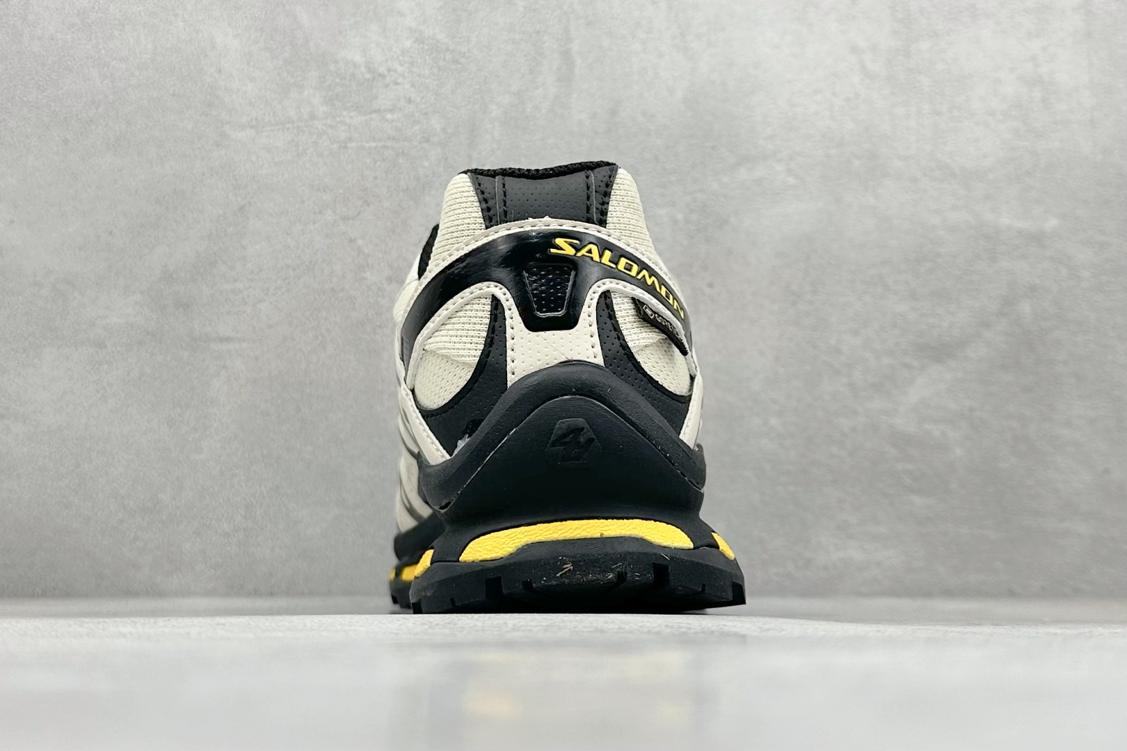 图片[6]-福利特价  Salomon XT-Quest 萨洛蒙复古机能潮流休闲跑鞋 鞋面覆盖TPU支撑 轻量透气欧索莱环保去臭环型组合鞋垫 三层双层组合橡胶ACS科技全地形锯齿防滑大底 UP团队监工打造 原鞋原数据纸板打造 细节提升 平台/外贸/高端零售专供品质 货号：477810 21 GO 尺码：36 36.5 37 38 38.5 39 40 40.5 41 42 42.5 43 44 45-选品中心