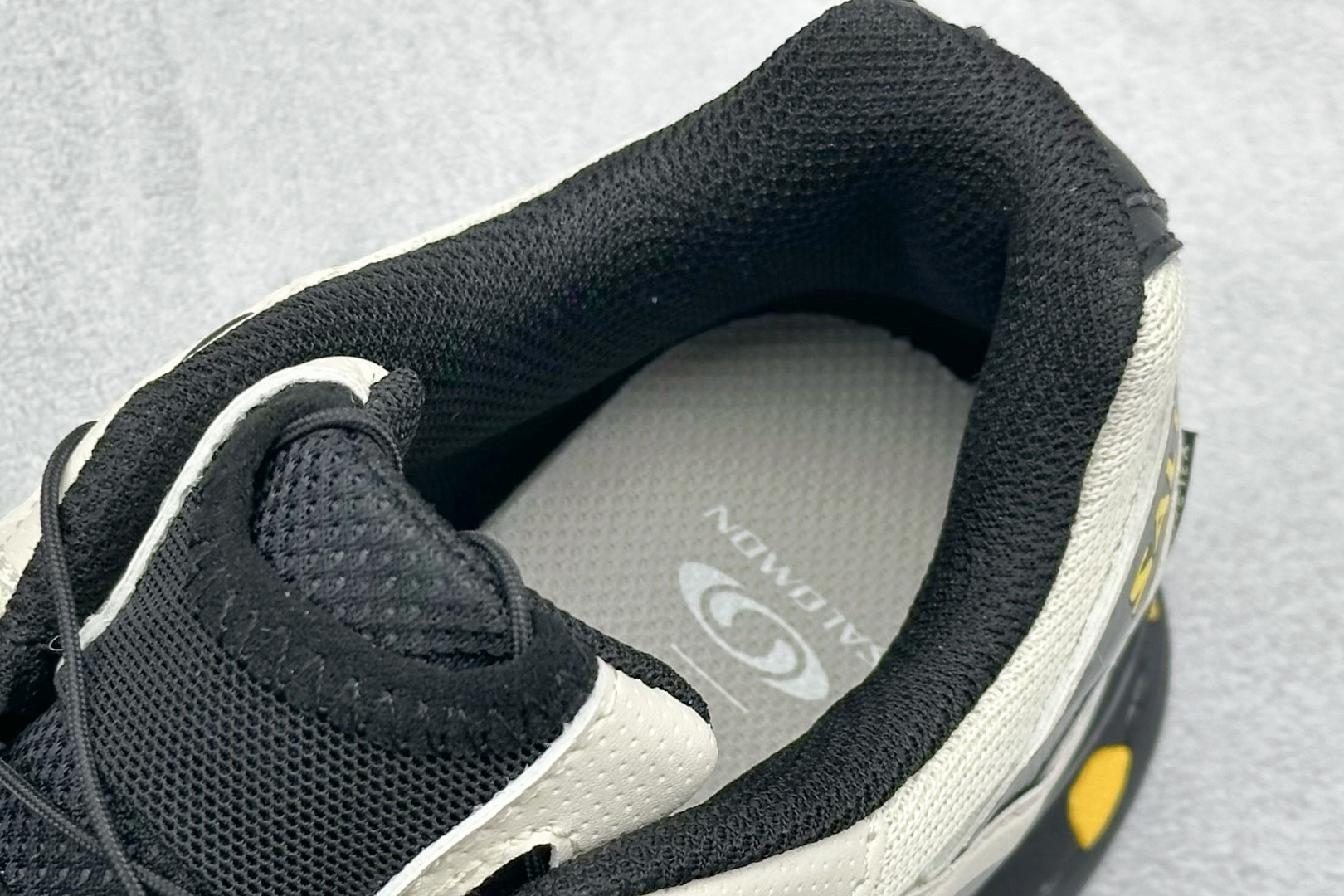 图片[8]-福利特价  Salomon XT-Quest 萨洛蒙复古机能潮流休闲跑鞋 鞋面覆盖TPU支撑 轻量透气欧索莱环保去臭环型组合鞋垫 三层双层组合橡胶ACS科技全地形锯齿防滑大底 UP团队监工打造 原鞋原数据纸板打造 细节提升 平台/外贸/高端零售专供品质 货号：477810 21 GO 尺码：36 36.5 37 38 38.5 39 40 40.5 41 42 42.5 43 44 45-选品中心