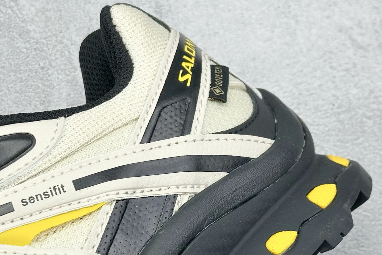 图片[9]-福利特价  Salomon XT-Quest 萨洛蒙复古机能潮流休闲跑鞋 鞋面覆盖TPU支撑 轻量透气欧索莱环保去臭环型组合鞋垫 三层双层组合橡胶ACS科技全地形锯齿防滑大底 UP团队监工打造 原鞋原数据纸板打造 细节提升 平台/外贸/高端零售专供品质 货号：477810 21 GO 尺码：36 36.5 37 38 38.5 39 40 40.5 41 42 42.5 43 44 45-选品中心