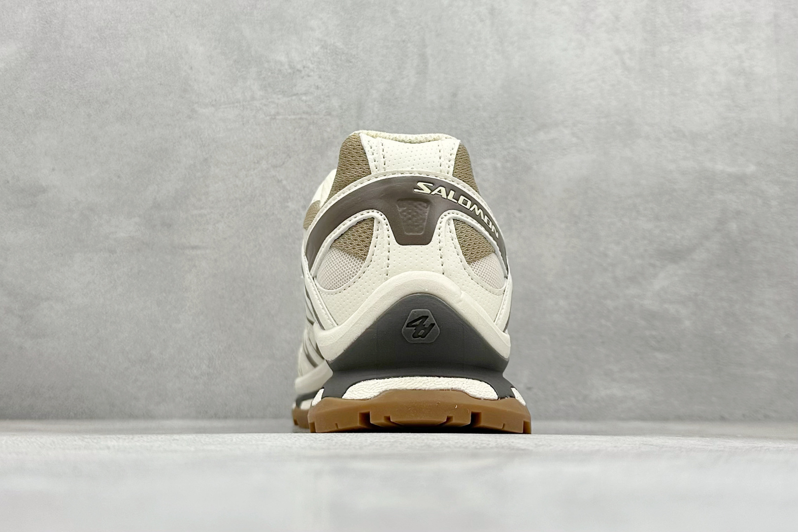 图片[6]-福利特价  Salomon XT-Quest 萨洛蒙复古机能潮流休闲跑鞋 鞋面覆盖TPU支撑 轻量透气欧索莱环保去臭环型组合鞋垫 三层双层组合橡胶ACS科技全地形锯齿防滑大底 UP团队监工打造 原鞋原数据纸板打造 细节提升 平台/外贸/高端零售专供品质 货号：475413 24 GO 尺码：36 36.5 37 38 38.5 39 40 40.5 41 42 42.5 43 44 45-选品中心