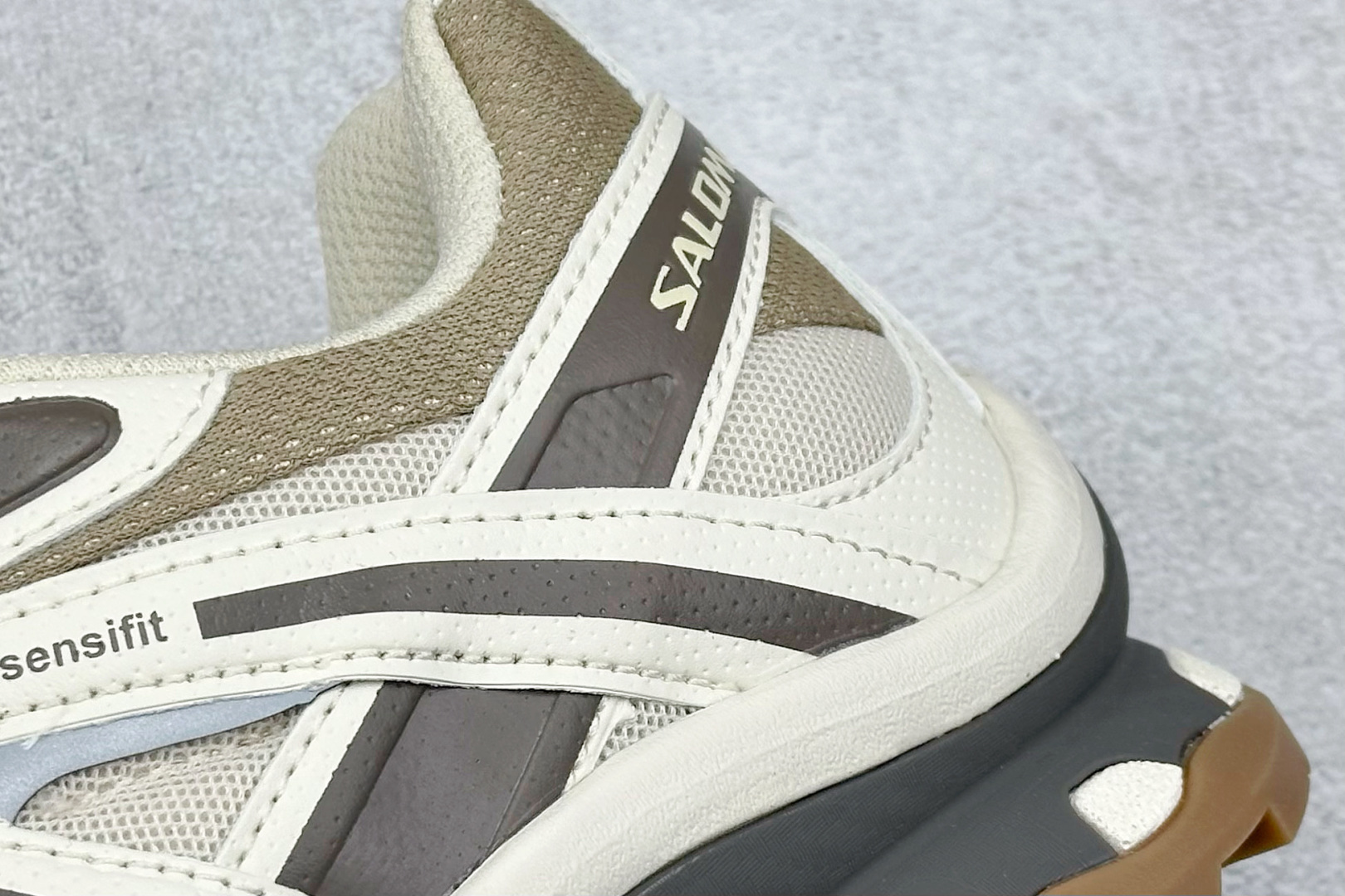 图片[9]-福利特价  Salomon XT-Quest 萨洛蒙复古机能潮流休闲跑鞋 鞋面覆盖TPU支撑 轻量透气欧索莱环保去臭环型组合鞋垫 三层双层组合橡胶ACS科技全地形锯齿防滑大底 UP团队监工打造 原鞋原数据纸板打造 细节提升 平台/外贸/高端零售专供品质 货号：475413 24 GO 尺码：36 36.5 37 38 38.5 39 40 40.5 41 42 42.5 43 44 45-选品中心